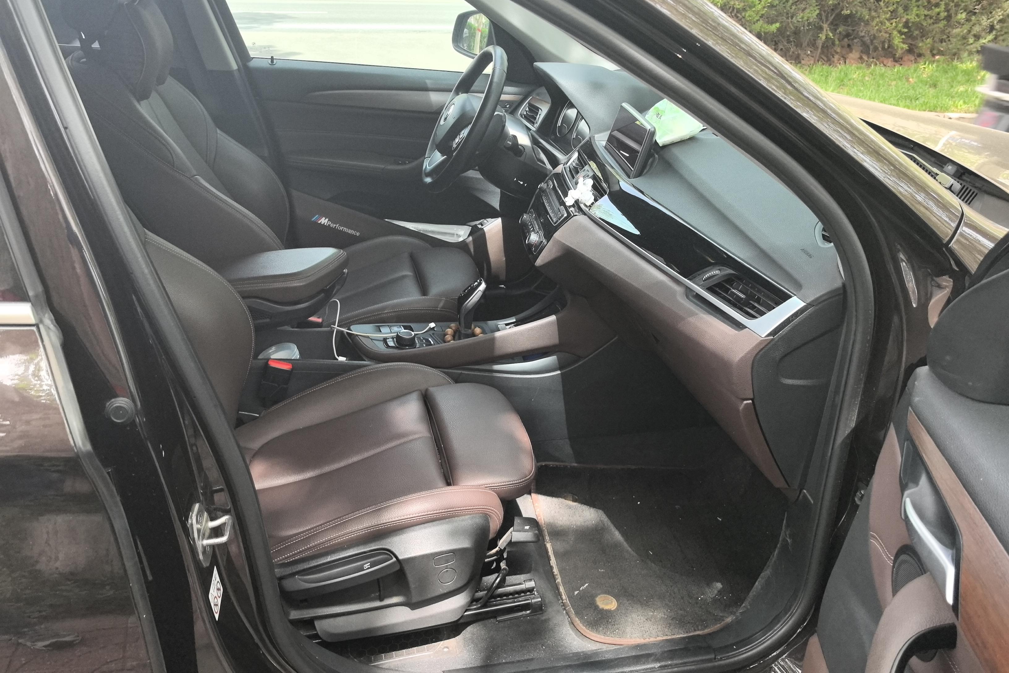 宝马X1 sDrive20Li 2020款 1.5T 自动 前驱 汽油 时尚型 (国Ⅵ) 