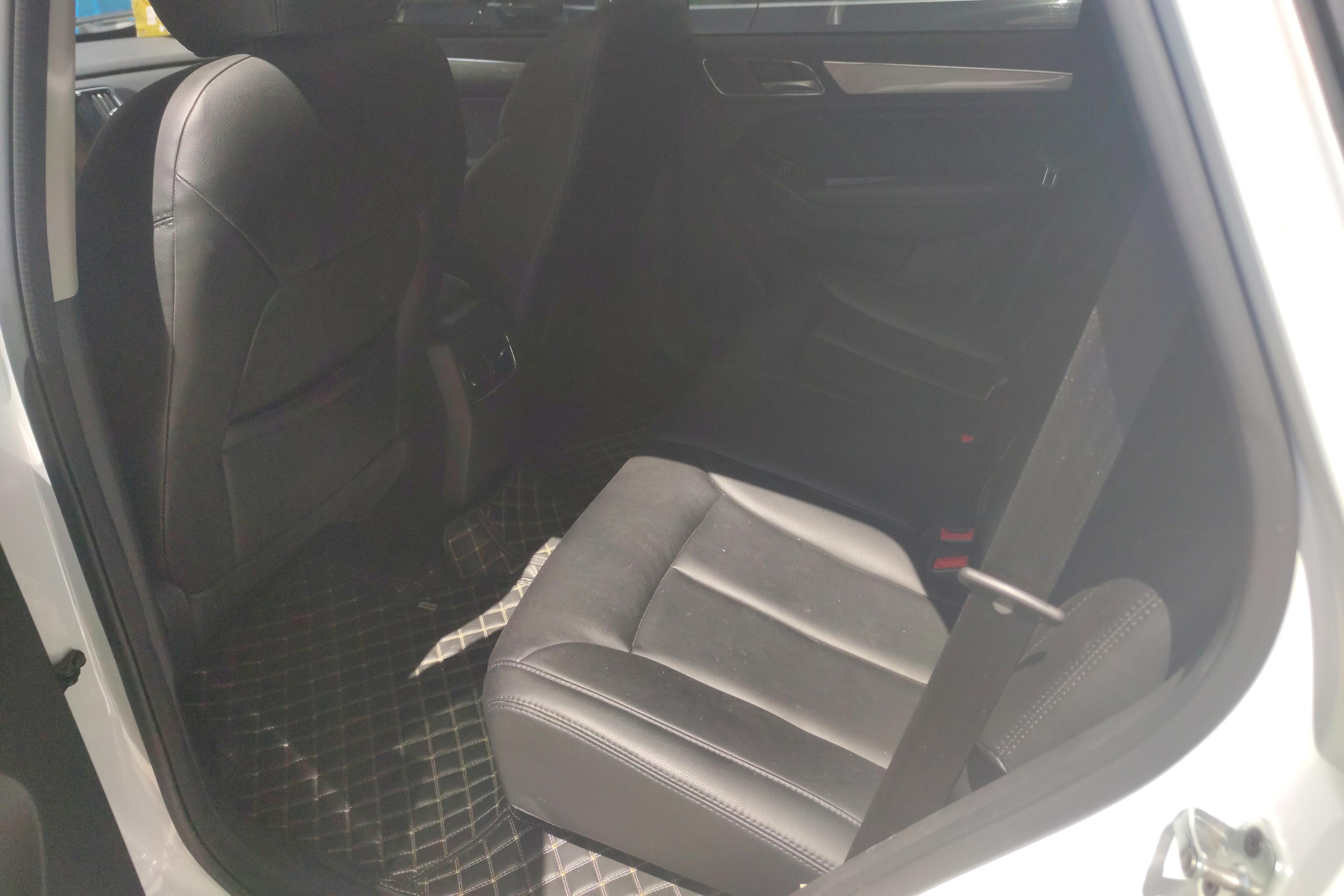 荣威RX5 2020款 1.5T 自动 4G互联超越版 (国Ⅵ) 