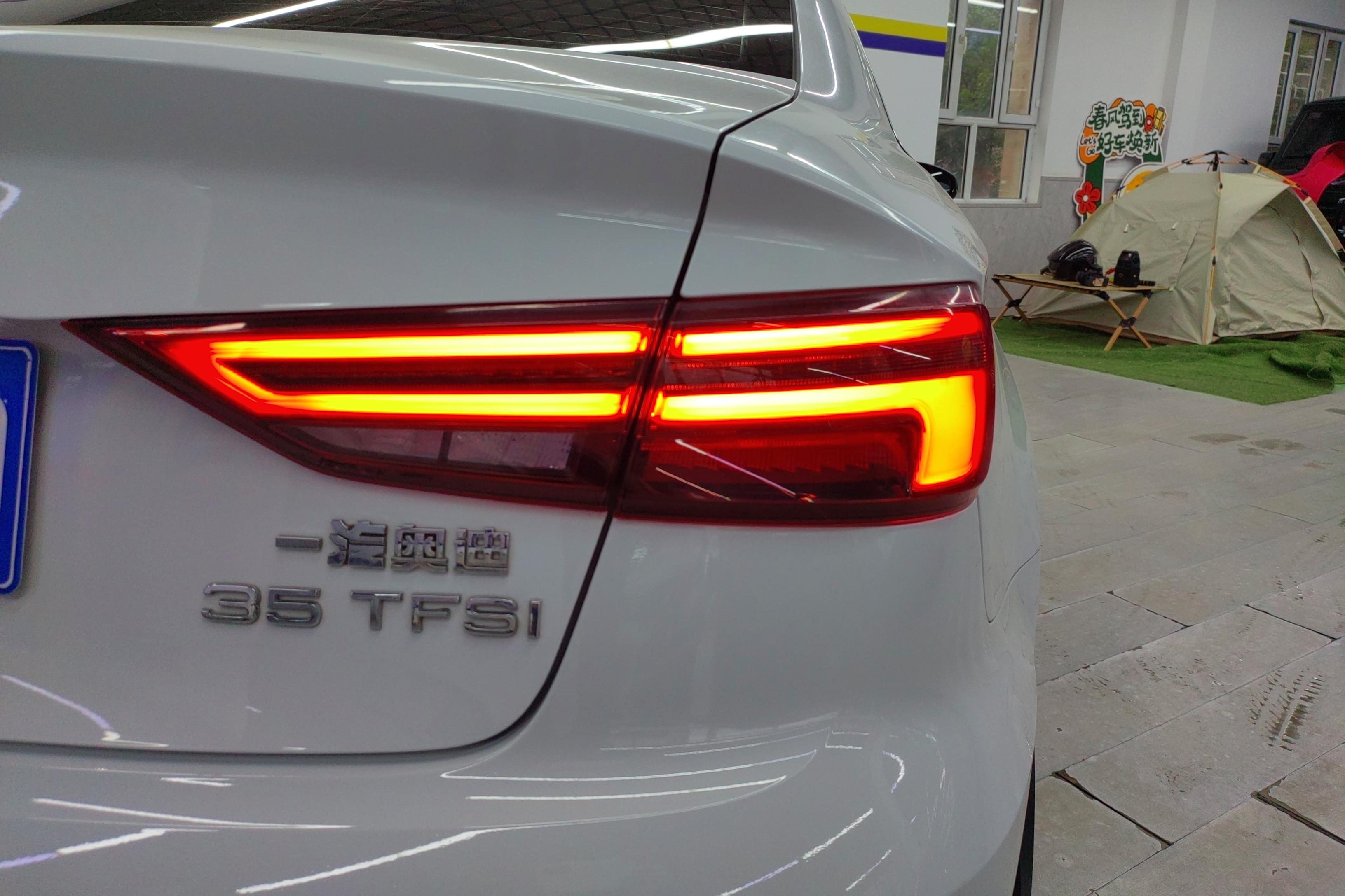 奥迪A3 35TFSI 2020款 1.4T 自动 时尚型Limousine (国Ⅵ) 