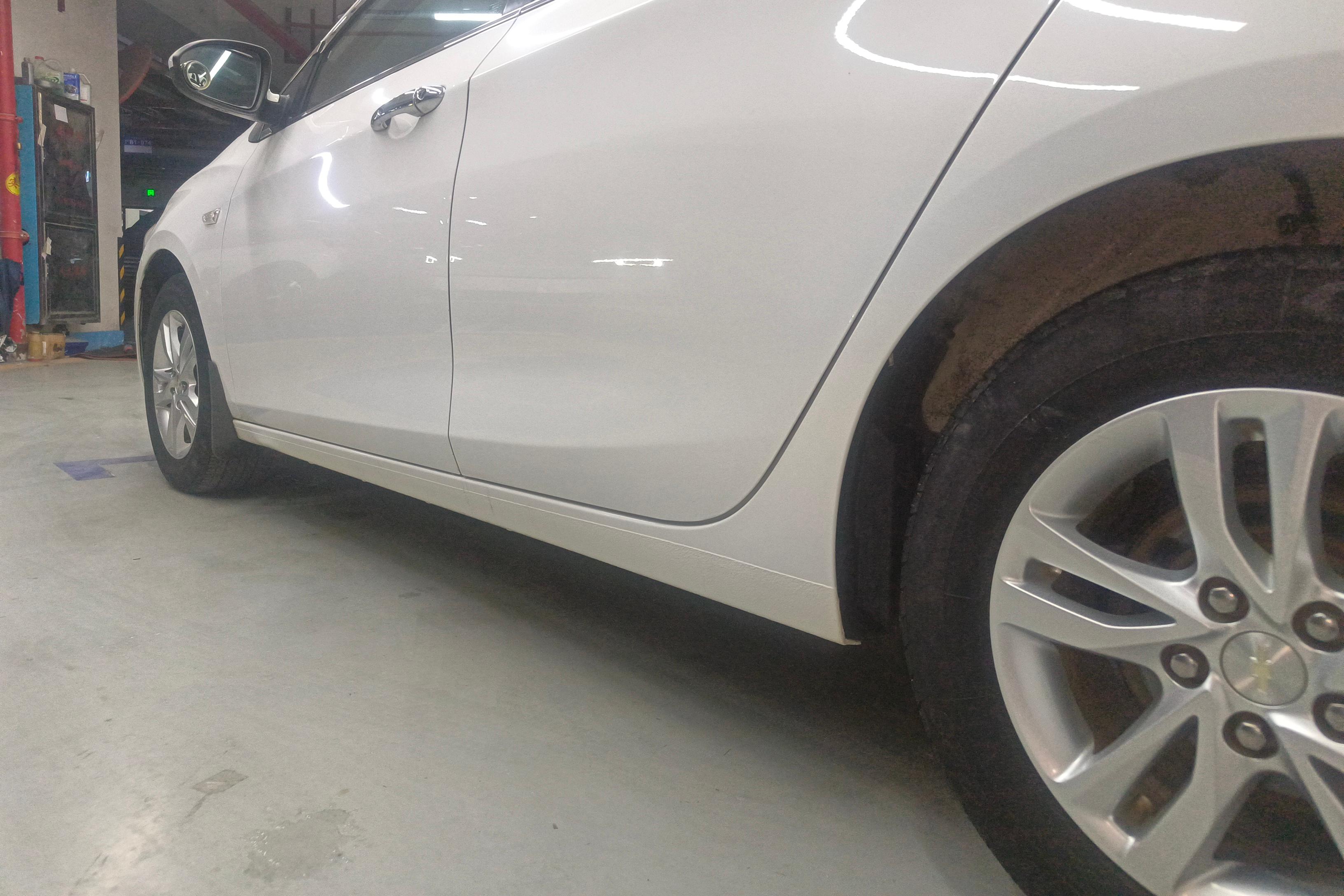 雪佛兰科沃兹 2018款 1.5L 自动 320欣悦版 (国Ⅴ) 