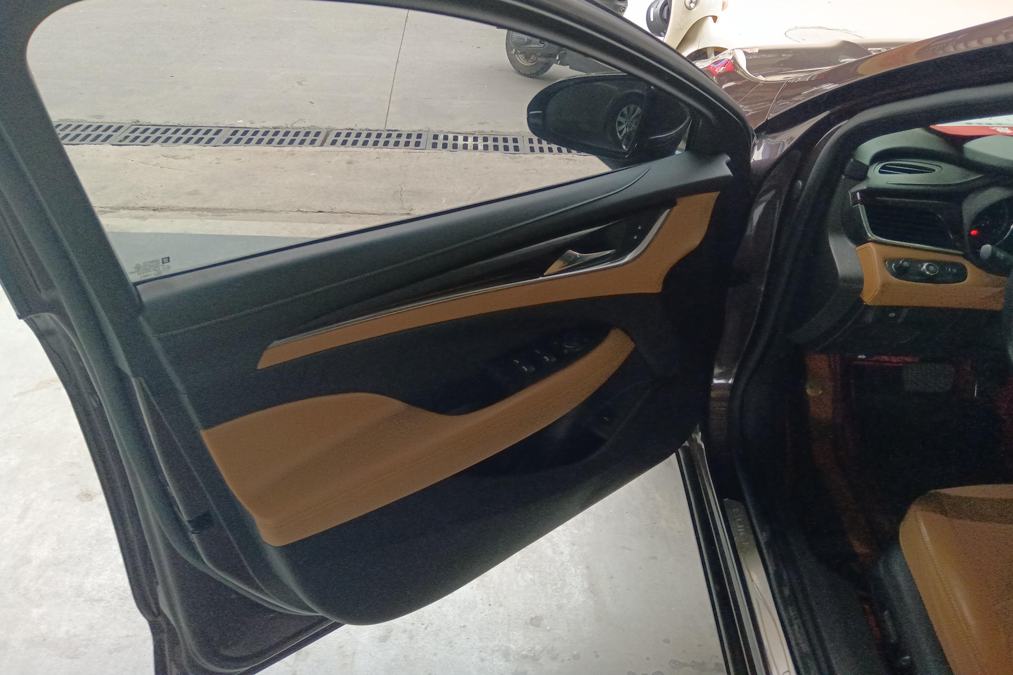 别克君越 2016款 2.0T 自动 28T尊享型 (国Ⅴ) 