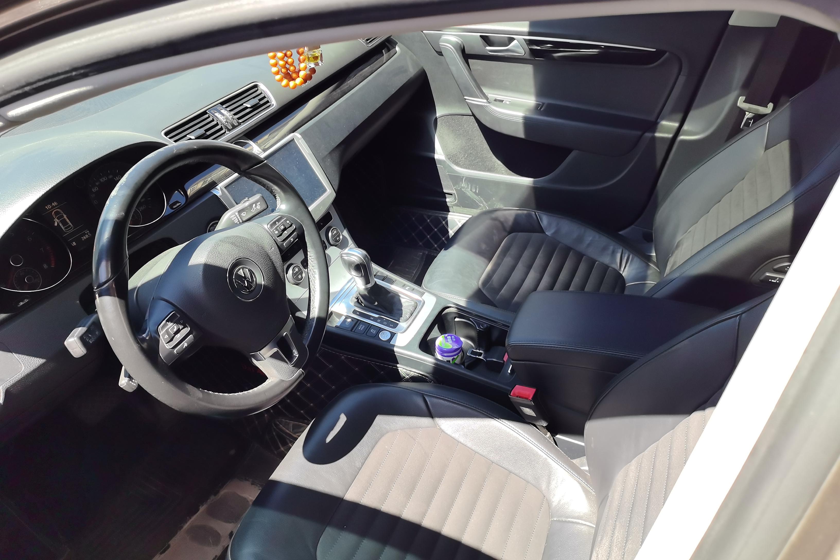 大众迈腾 2015款 2.0T 自动 汽油 豪华型 (国Ⅴ) 
