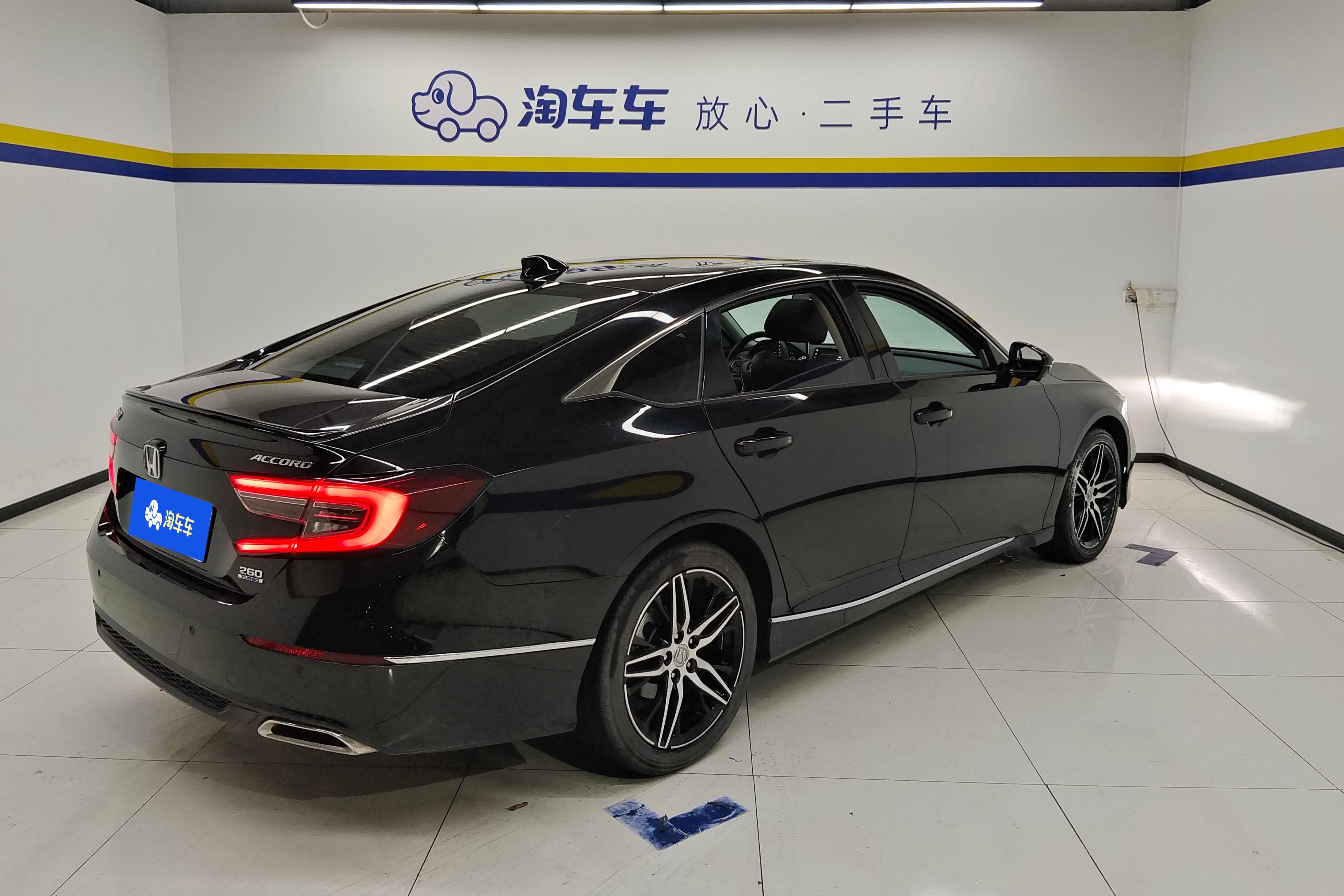 本田雅阁 2022款 1.5T 自动 260TURBO幻夜·尊贵版 (国Ⅵ) 