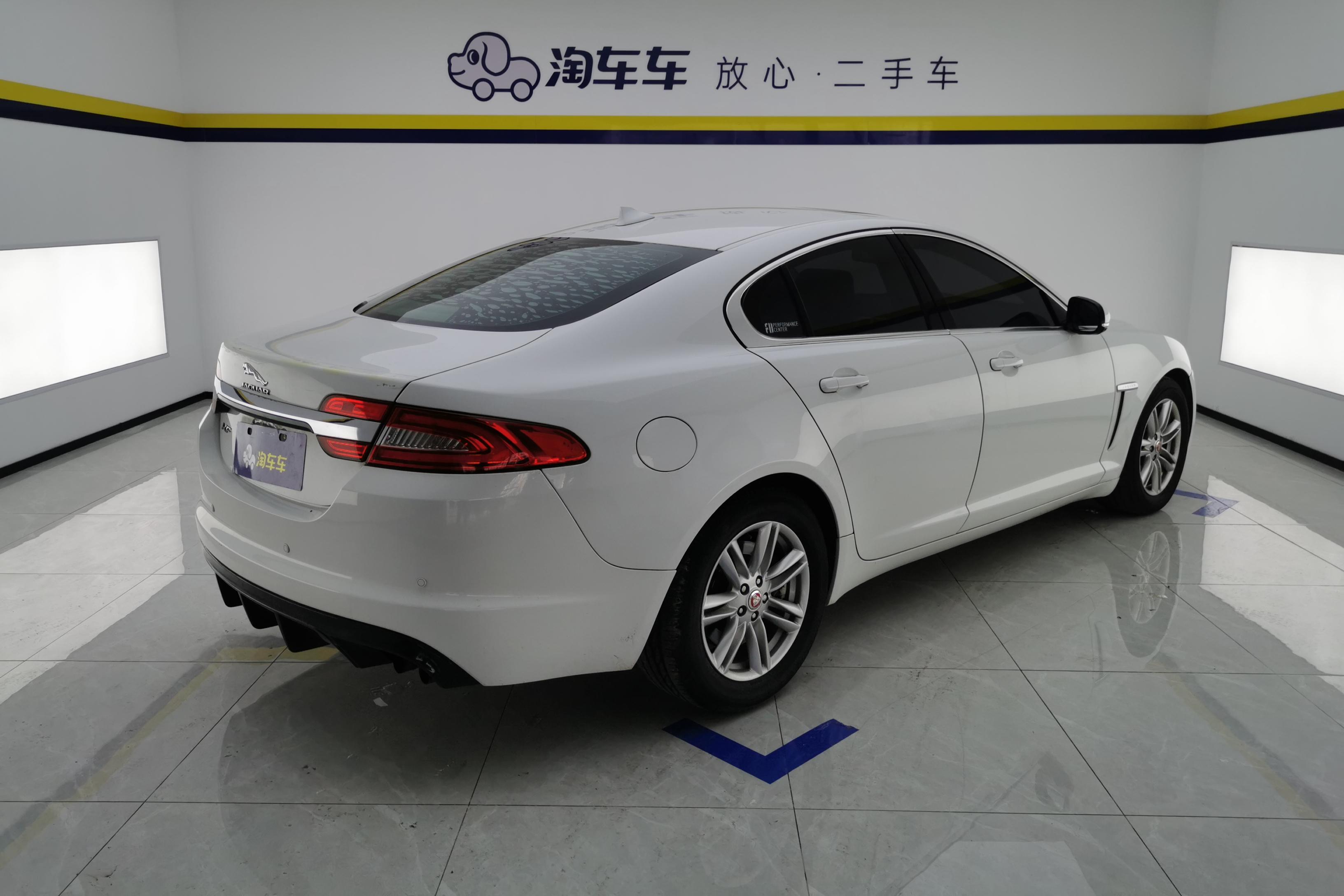 捷豹XF [进口] 2014款 2.0T 自动 风华版 