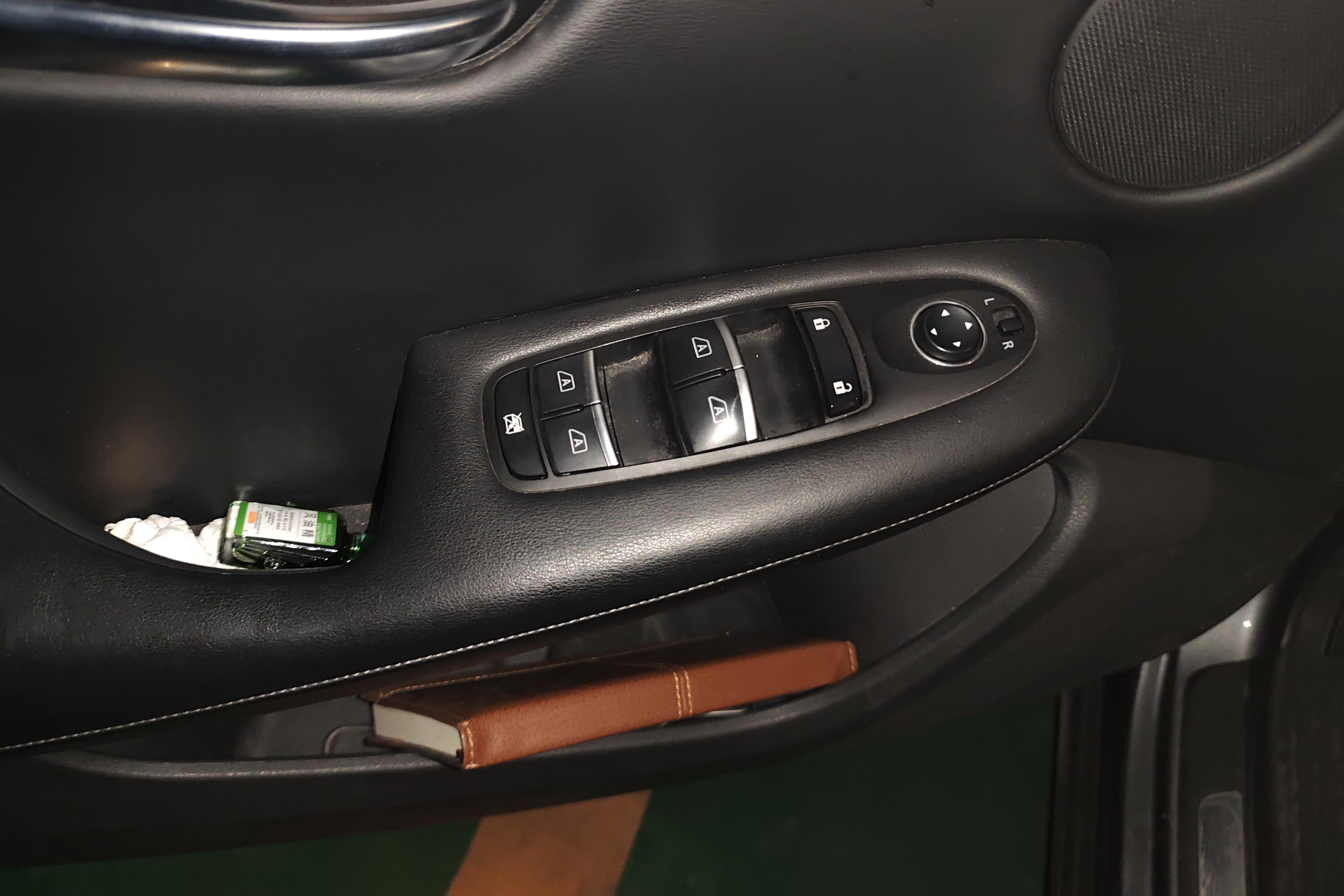 英菲尼迪QX50 2018款 2.0T 自动 菁英版 (国Ⅵ) 