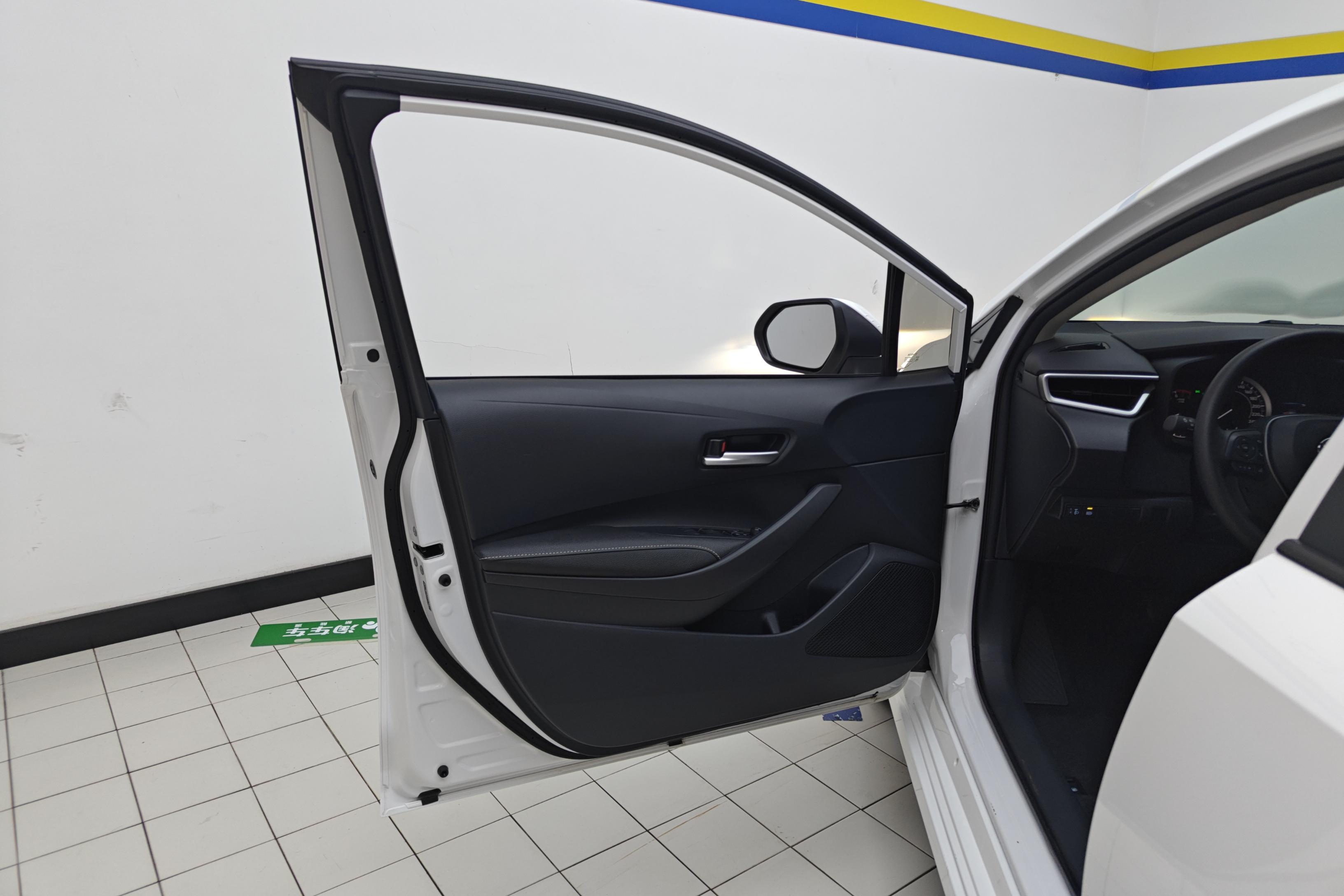 丰田卡罗拉 2023款 1.2T 自动 先锋版 (国Ⅵ) 