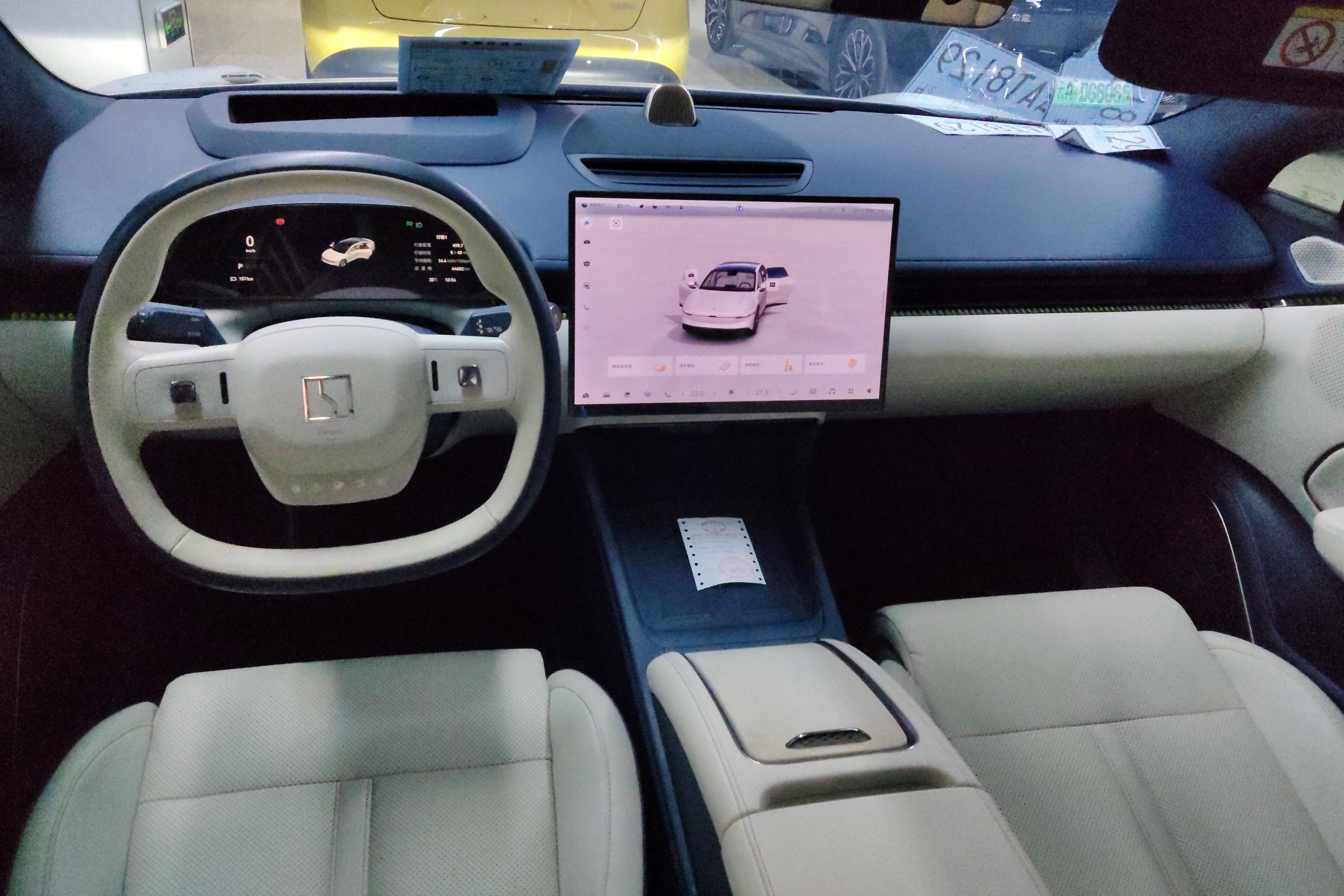 极氪007 2024款 0.0T 自动 后驱增强版75kWh 