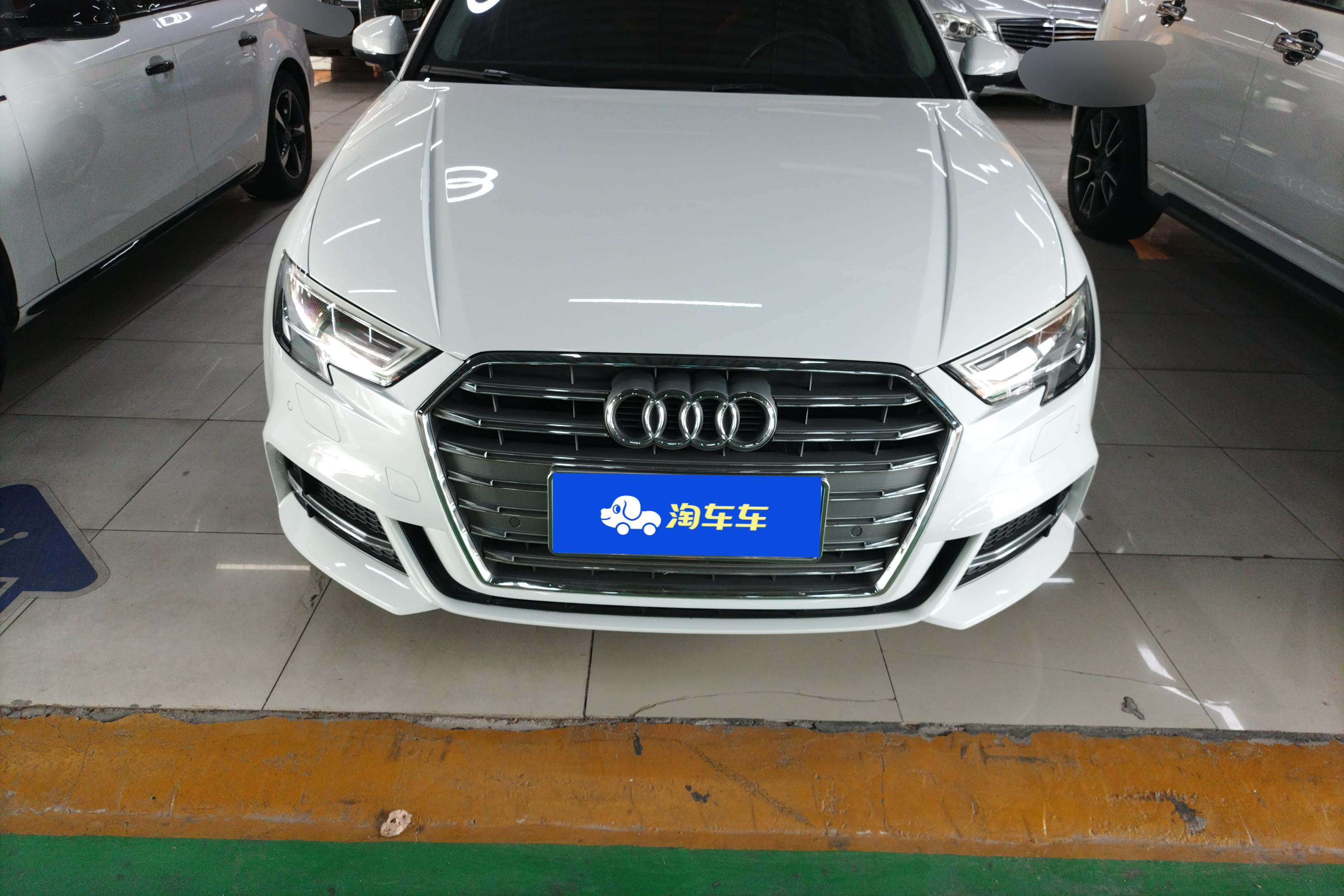奥迪A3 35TFSI 2020款 1.4T 自动 时尚型Limousine (国Ⅵ) 