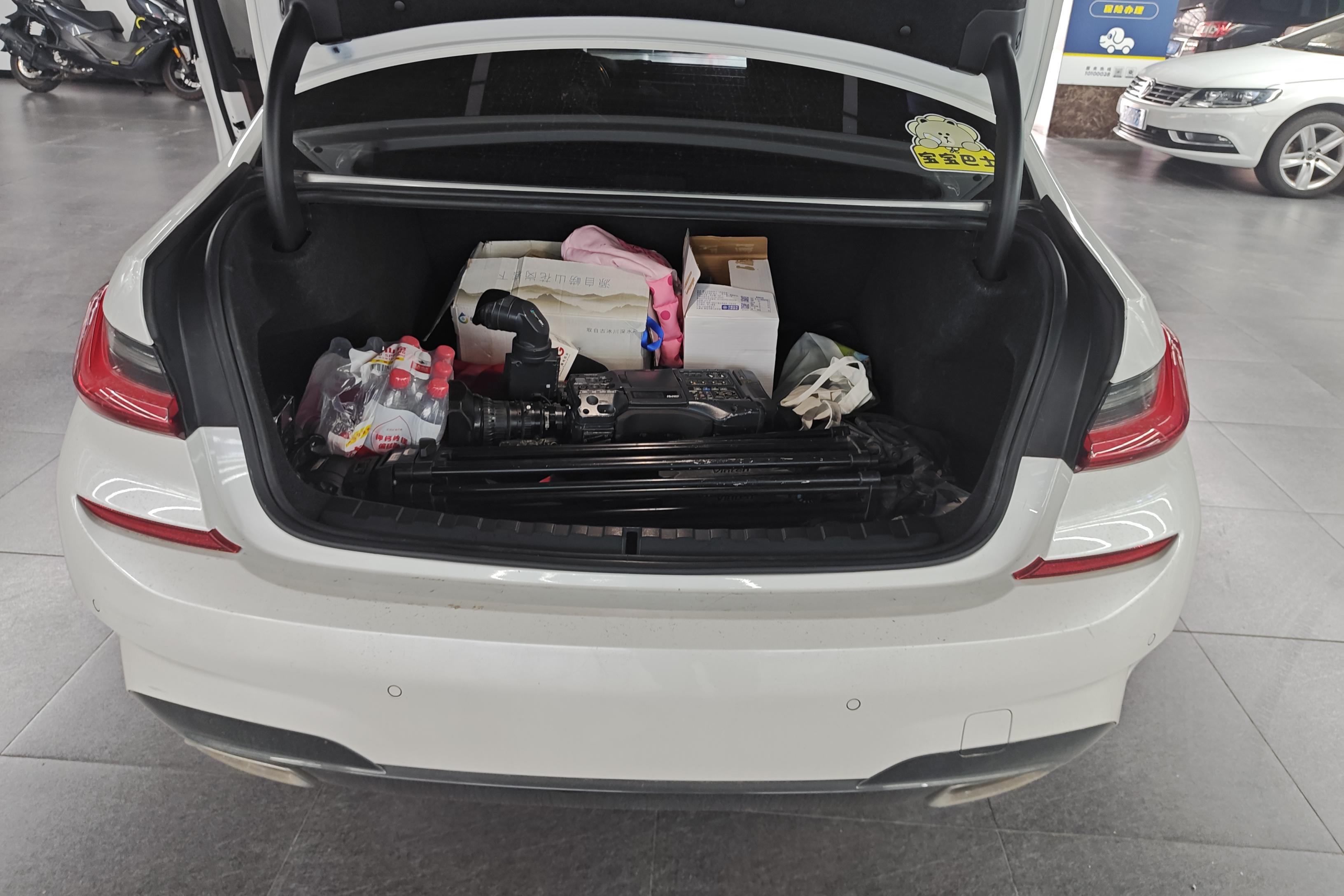 宝马3系 325Li 2020款 2.0T 自动 后驱 改款M运动套装 (国Ⅵ) 