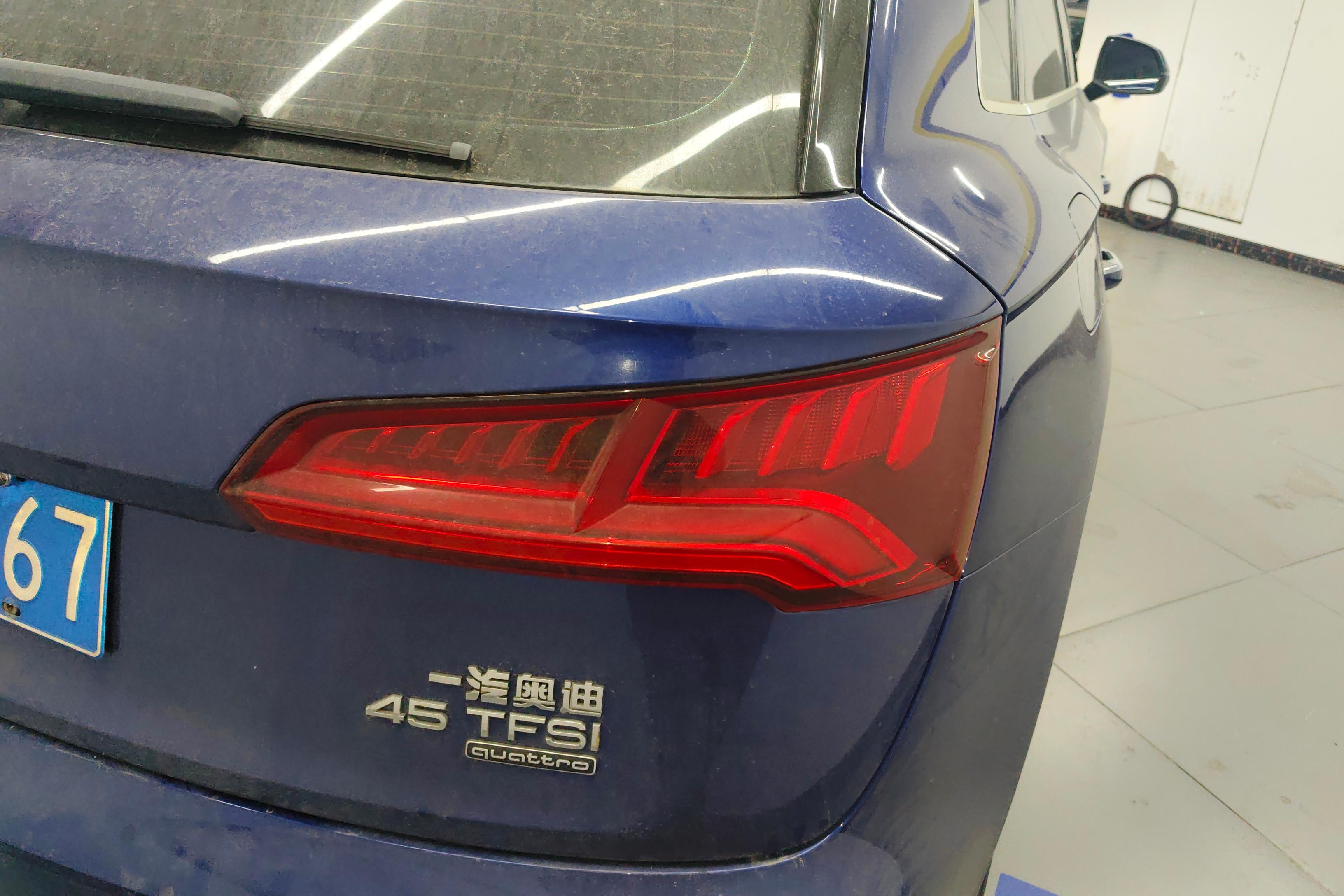 奥迪Q5L 45TFSI 2018款 2.0T 自动 尊享豪华运动型 (国Ⅴ) 