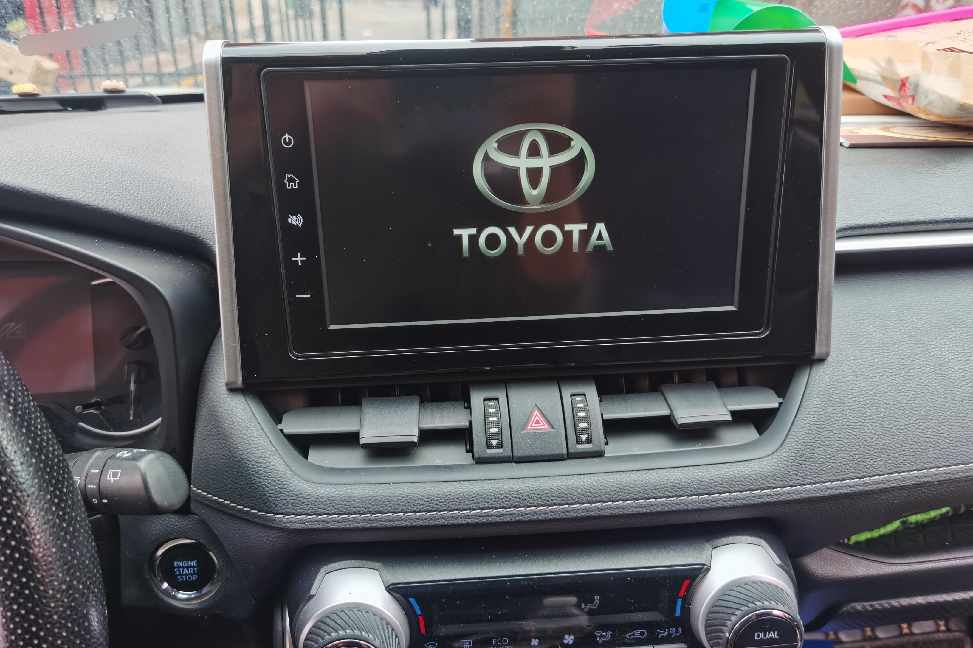 丰田RAV4 2020款 2.0L 自动 前驱 风尚PLUS版 (国Ⅵ) 