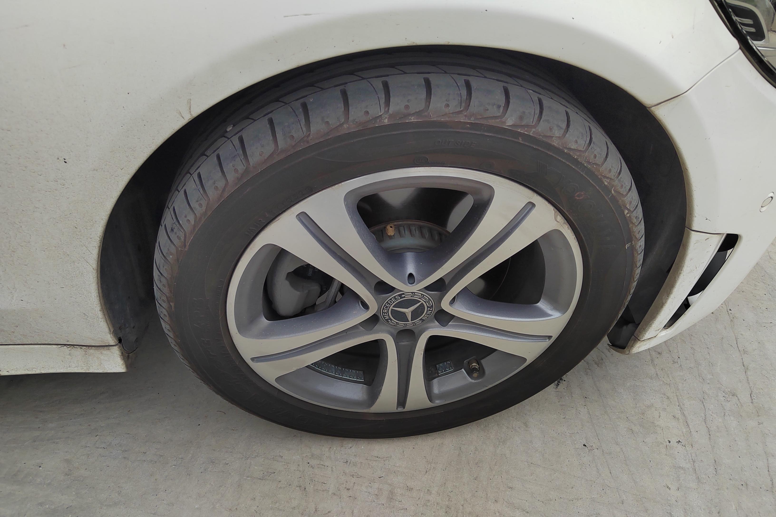 奔驰C级 C260L 2021款 1.5T 自动 运动版 (国Ⅵ) 