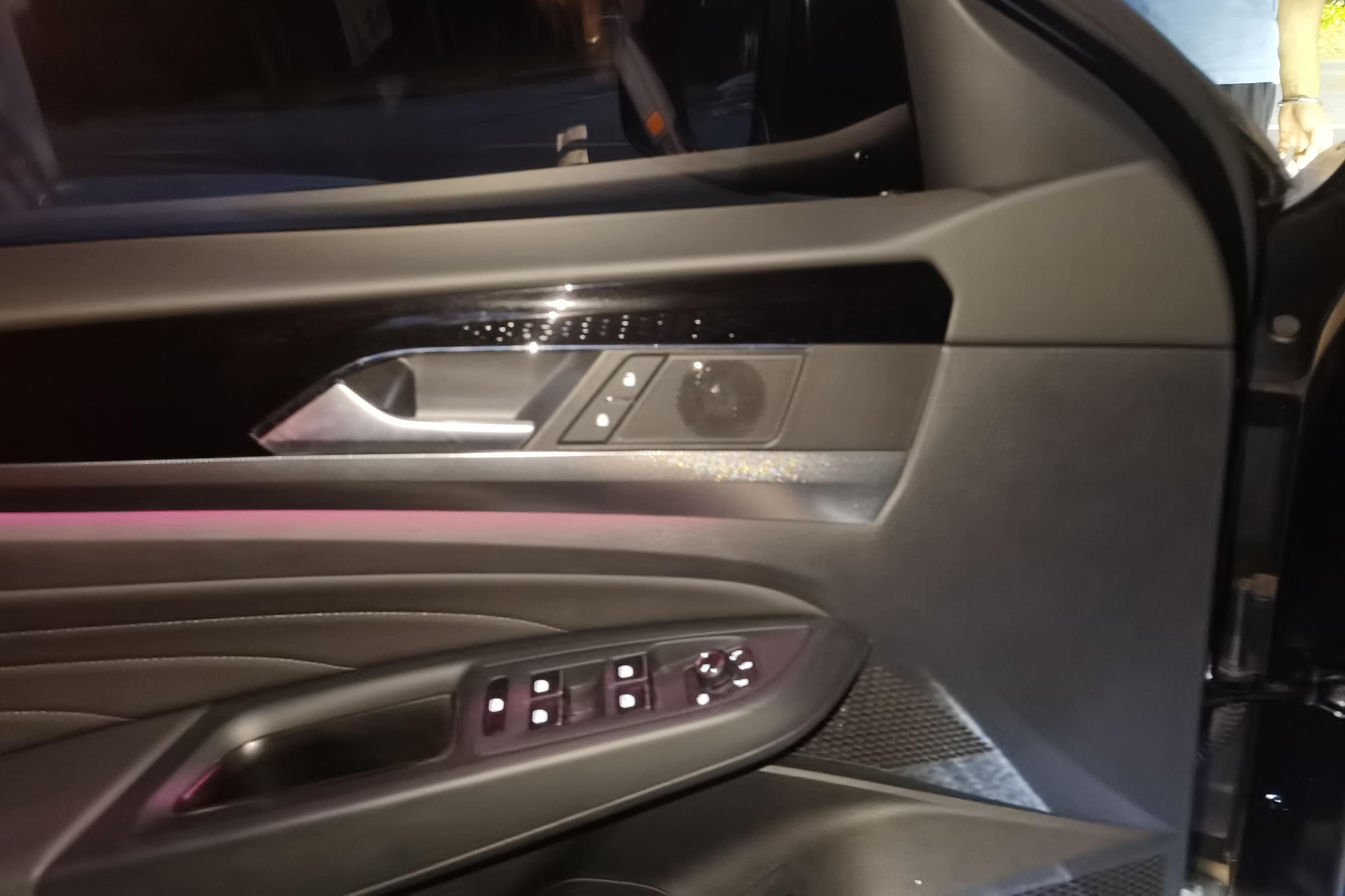 大众帕萨特 2023款 2.0T 自动 汽油 330TSI豪华版 (国Ⅵ) 