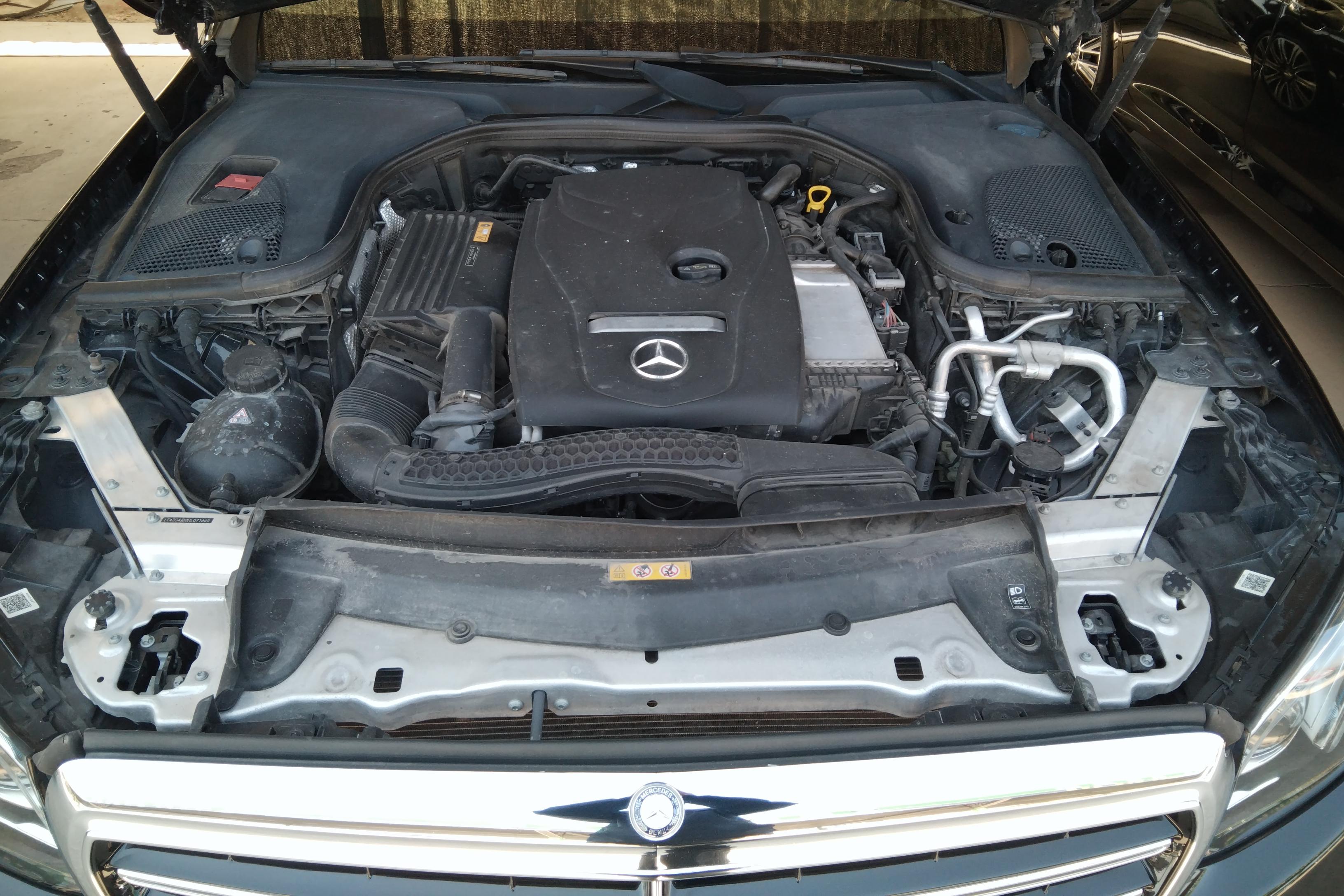 奔驰E级 E300L 2017款 2.0T 自动 汽油 豪华型 (国Ⅴ) 