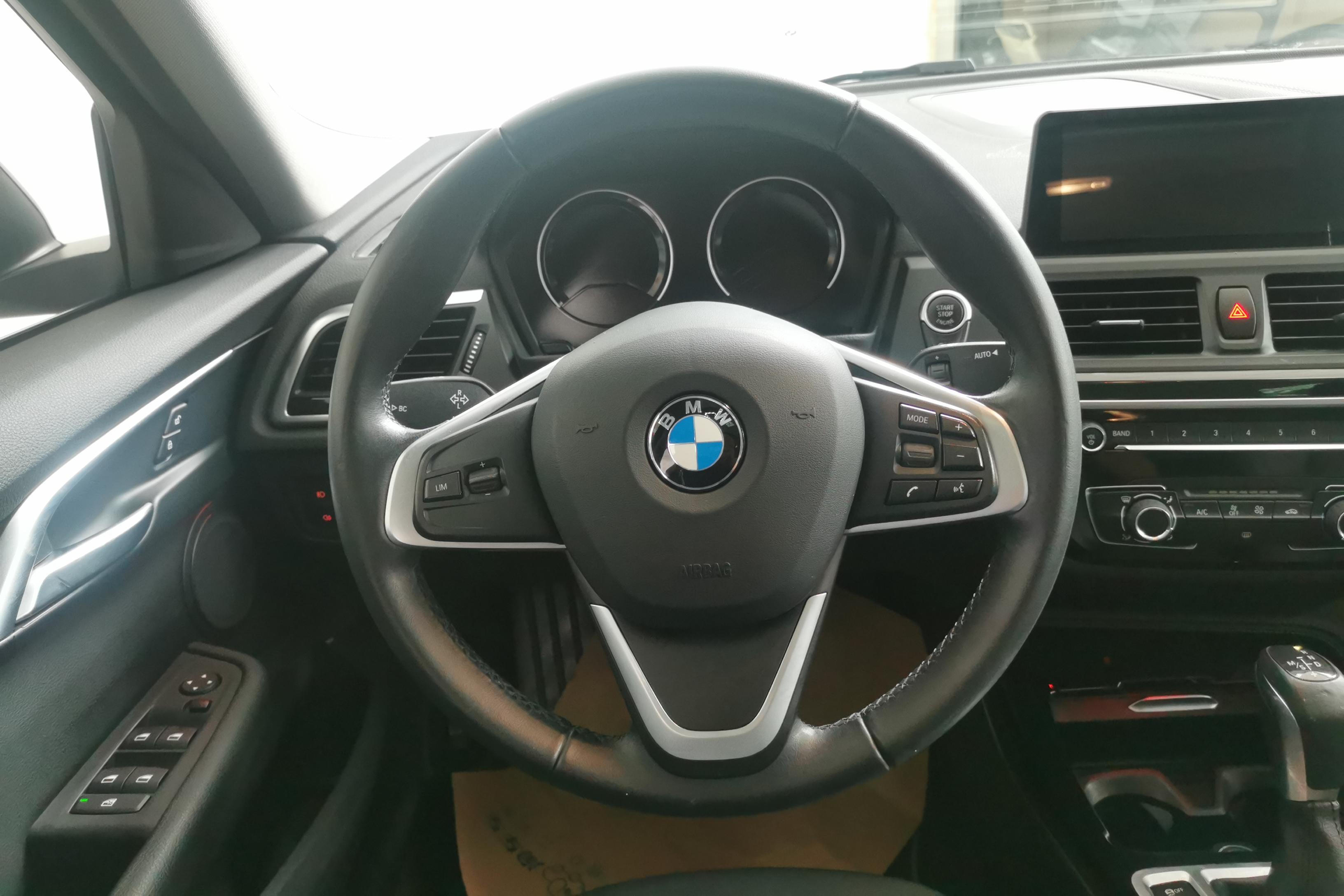 宝马1系 118i 2018款 1.5T 自动 运动型 (国Ⅴ) 