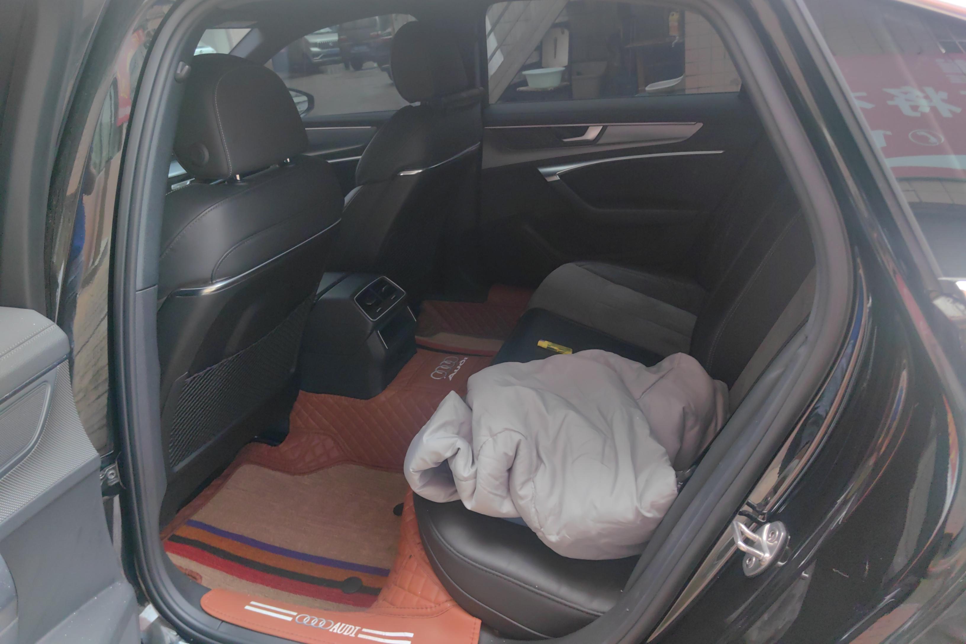 奥迪A6L 40TFSI 2022款 2.0T 自动 豪华致雅型 (国Ⅵ) 