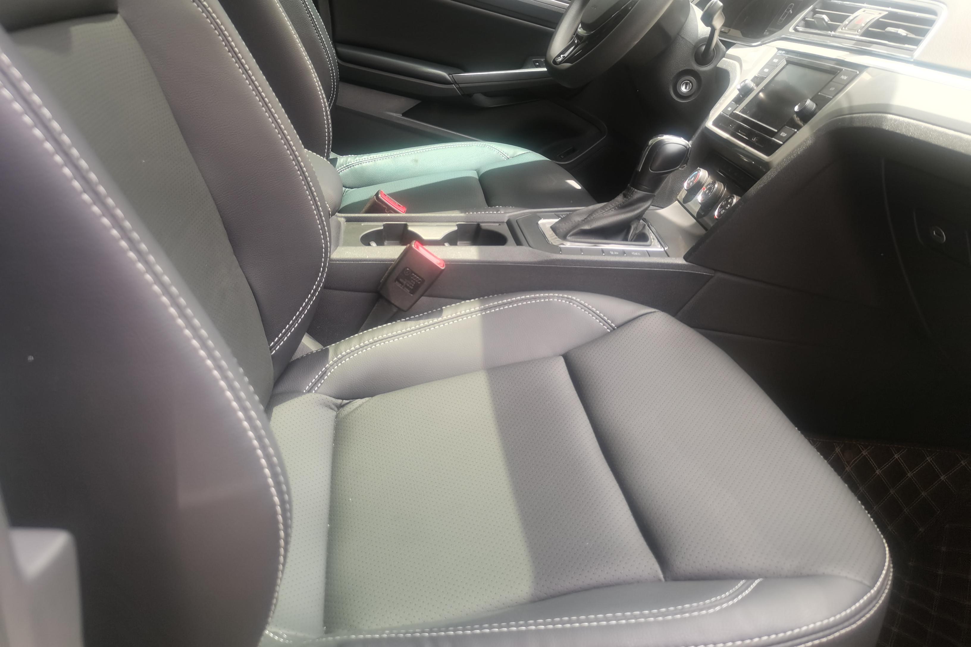 大众凌渡 2019款 1.4T 手动 230TSI风尚版 (国Ⅵ) 