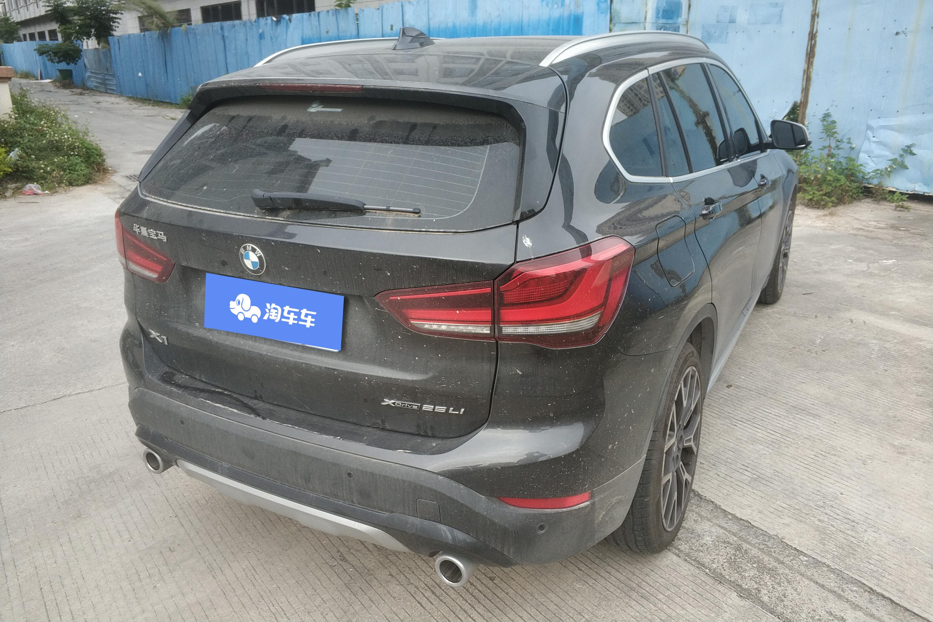 宝马X1 xDrive25Li 2022款 2.0T 自动 四驱 汽油 尊享型 (国Ⅵ) 