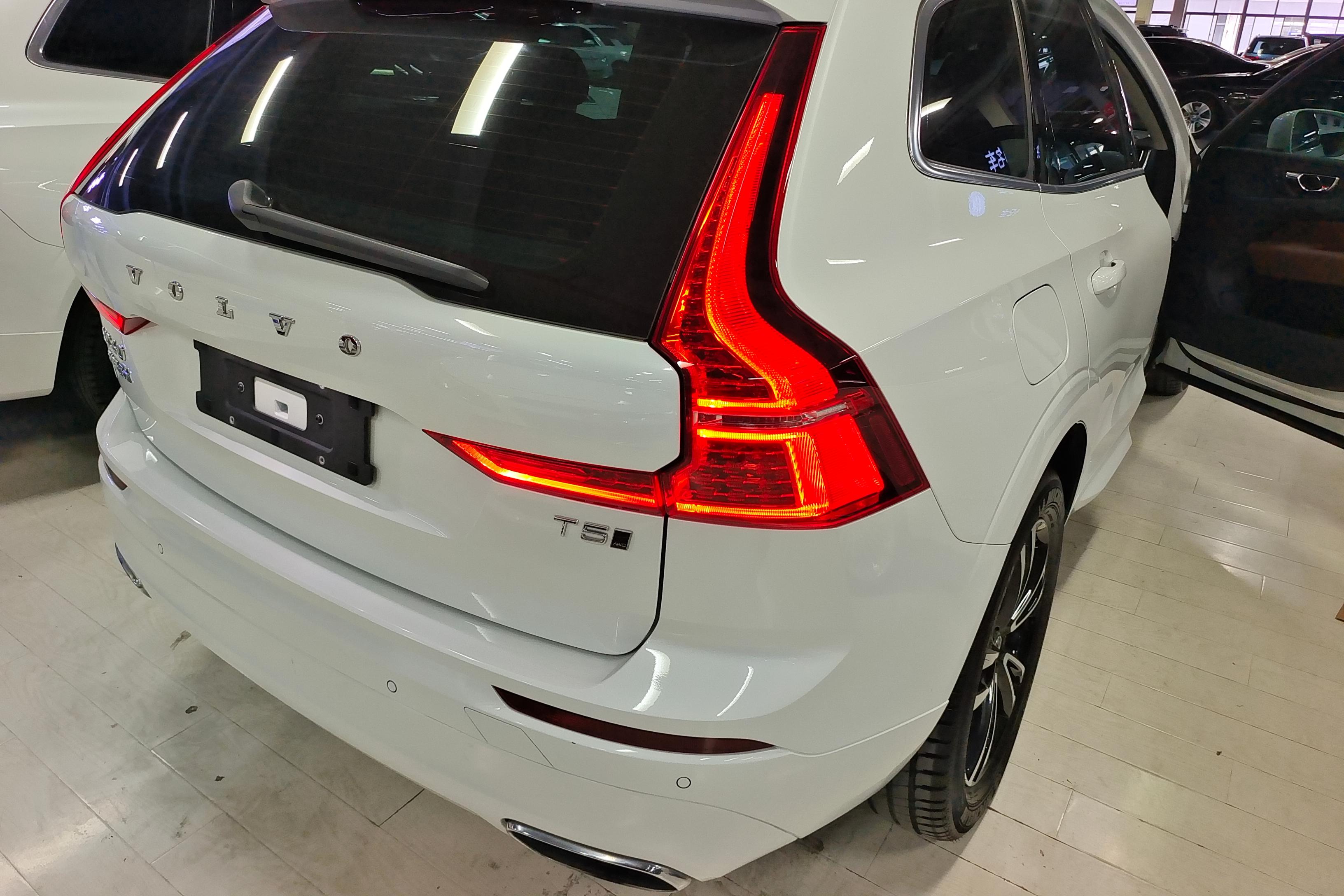 沃尔沃XC60 T5 2019款 2.0T 自动 智远版 (国Ⅵ) 