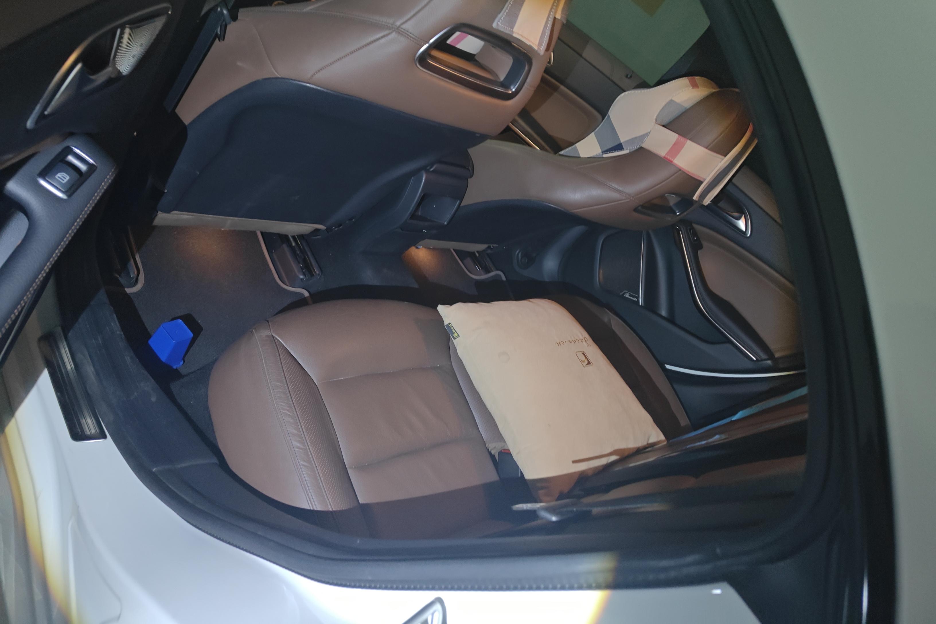 奔驰CLA级 CLA260 [进口] 2017款 2.0T 自动 汽油 
