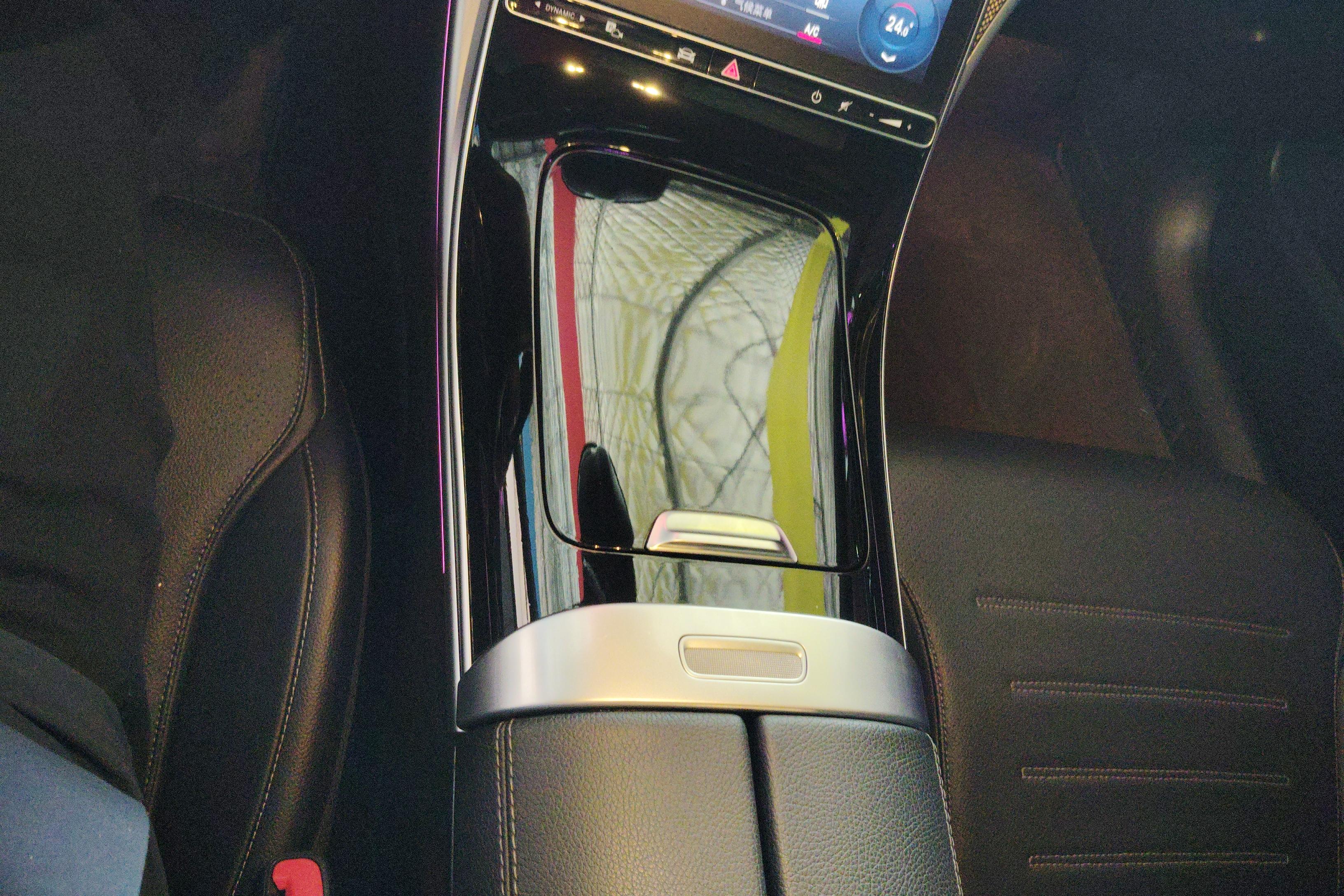 奔驰C级 C260L 2022款 1.5T 自动 运动版 (国Ⅵ) 
