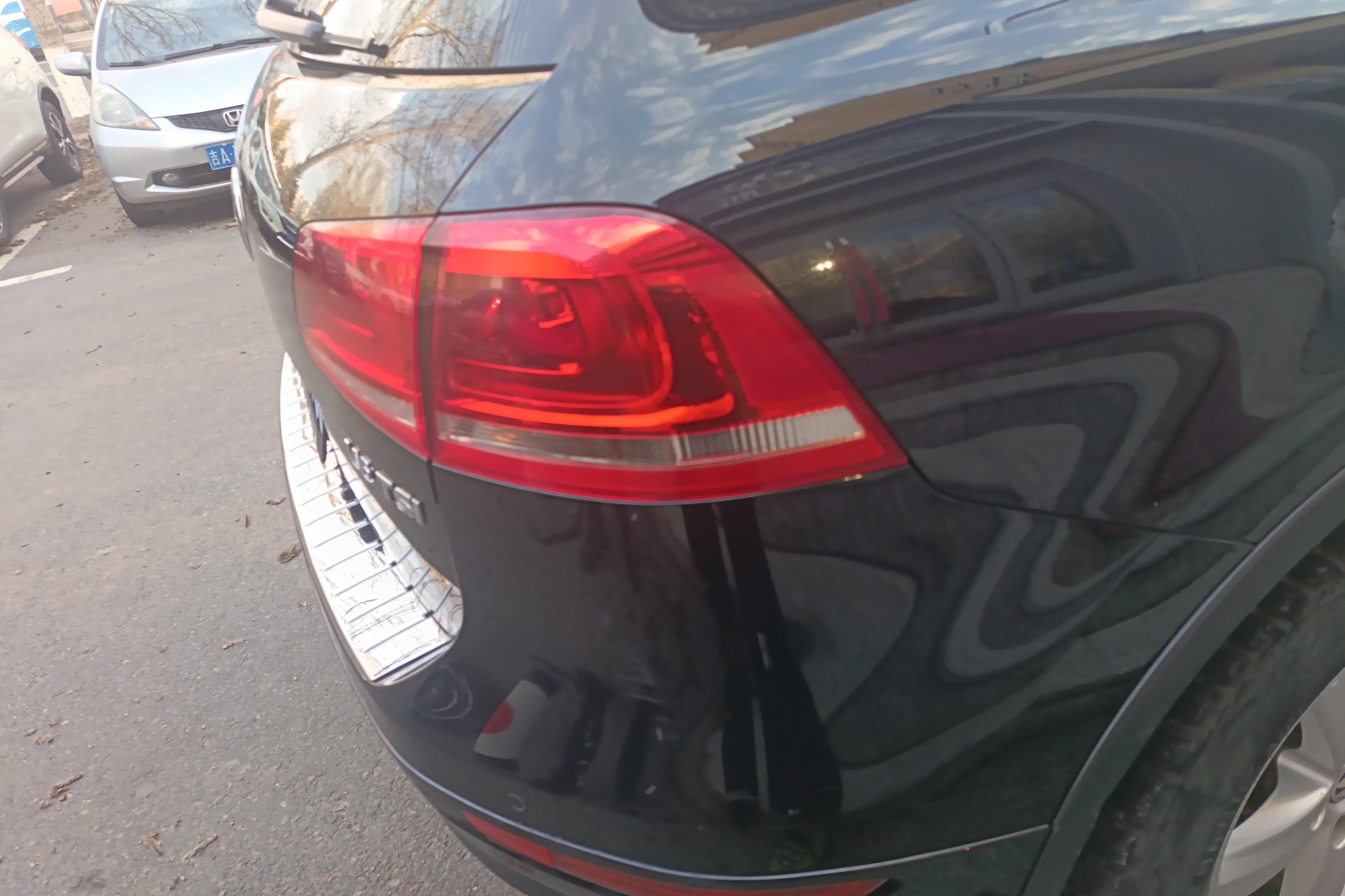 大众途锐 [进口] 2011款 3.0T 自动 四驱 汽油 豪华型 
