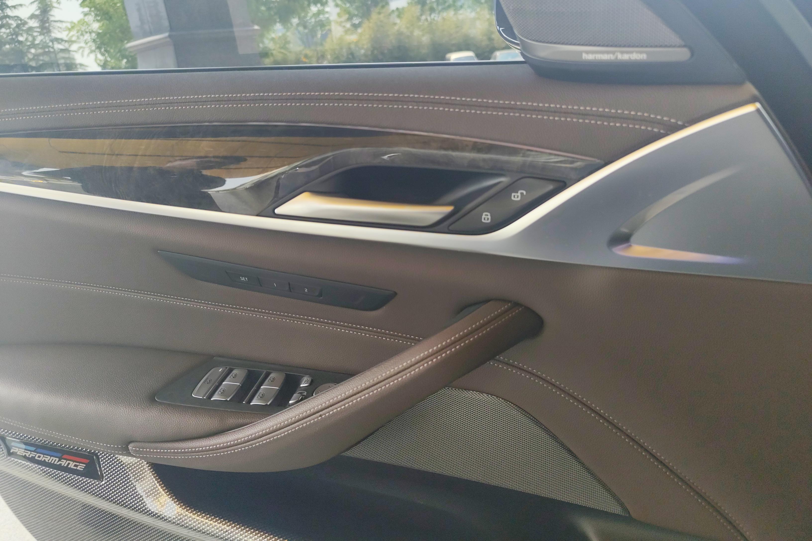 宝马5系 525Li 2021款 2.0T 自动 汽油 M运动套装 (国Ⅵ) 