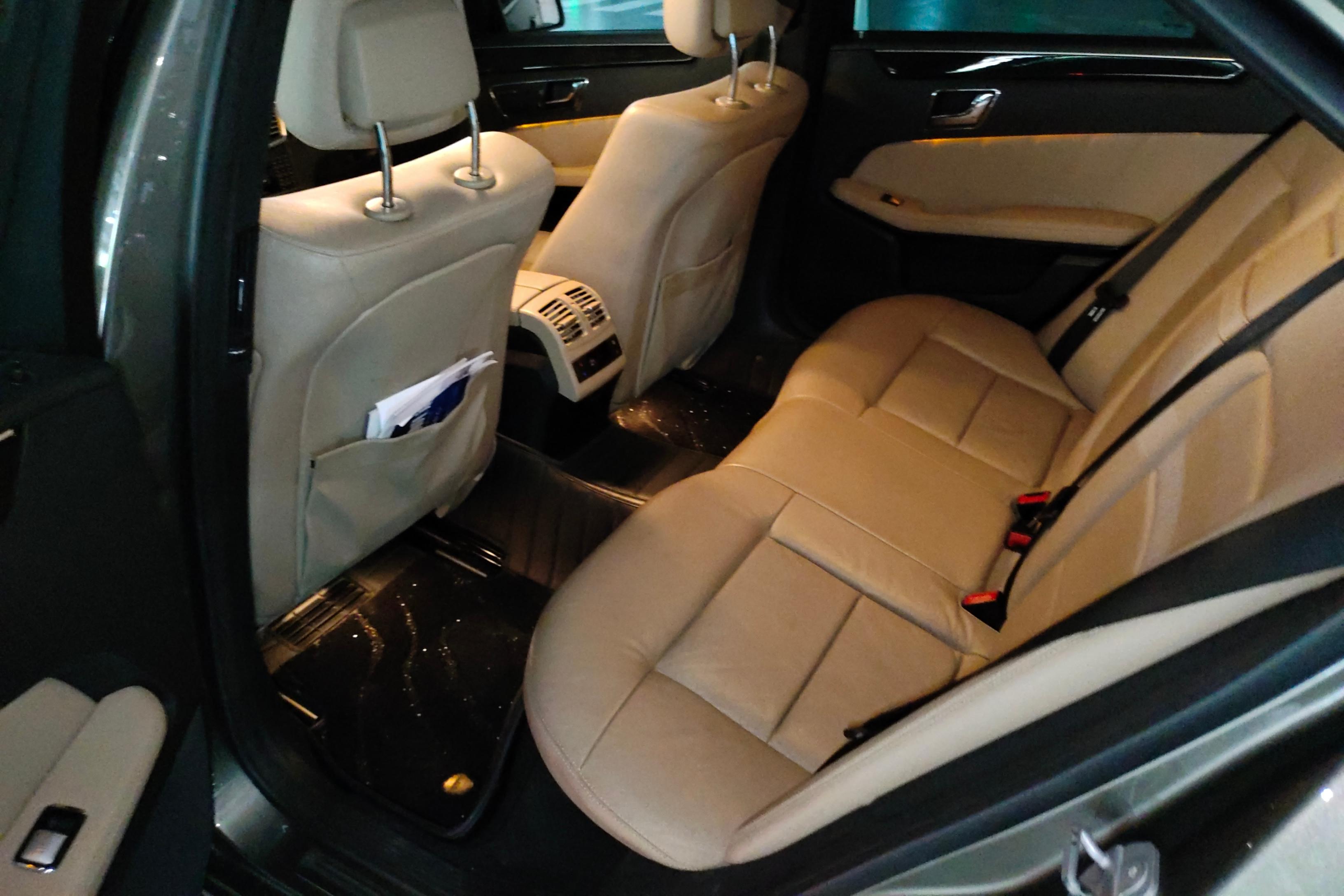 奔驰E级 E260 [进口] 2010款 1.8T 自动 汽油 时尚型 