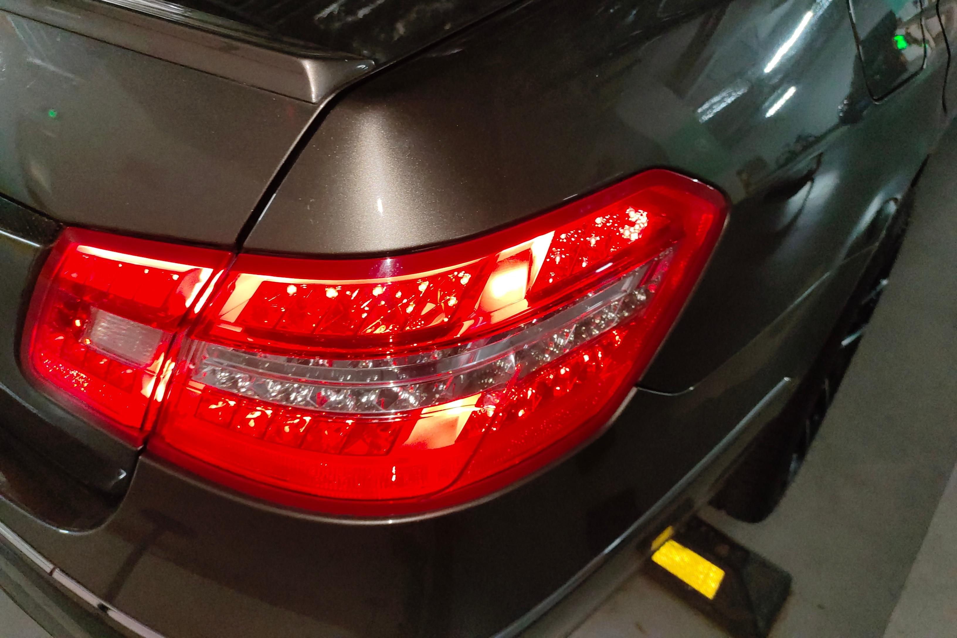 奔驰E级 E260 [进口] 2010款 1.8T 自动 汽油 时尚型 