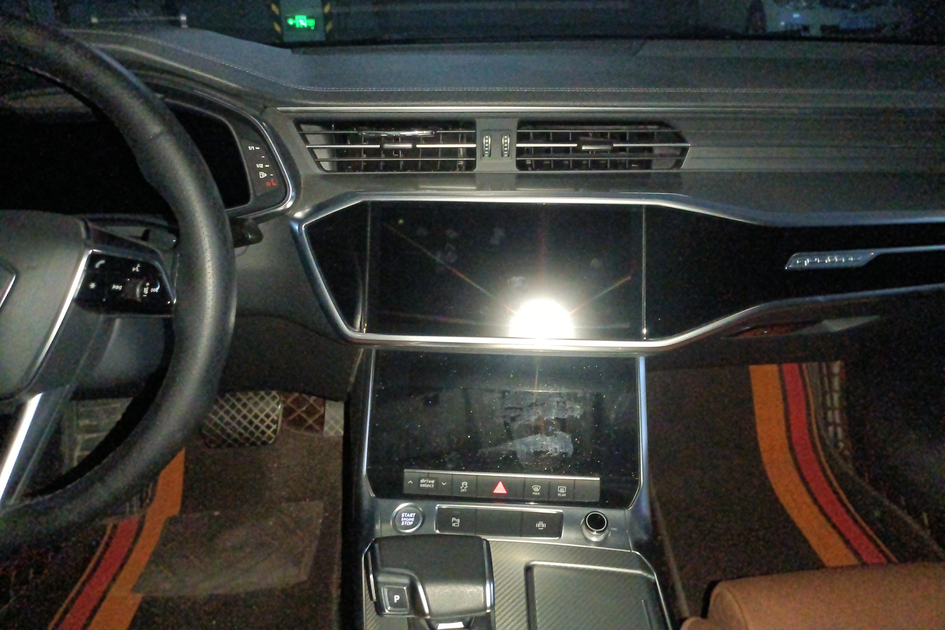 奥迪A6L 45TFSI 2020款 2.0T 自动 臻选致雅型 (国Ⅵ) 
