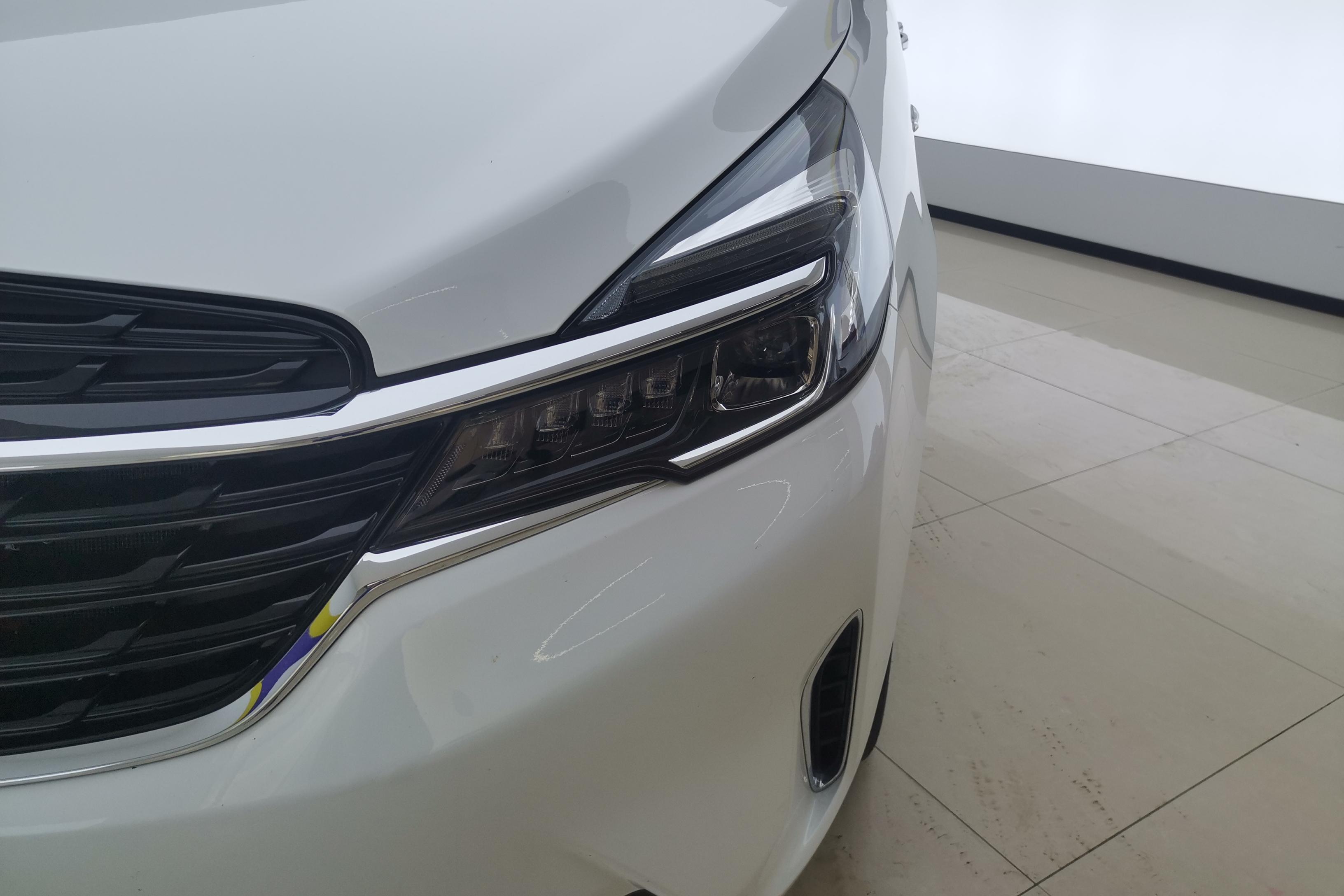 【沈阳二手别克GL8】别克GL8 2022款 2.0T 自动 7座 652T豪华型