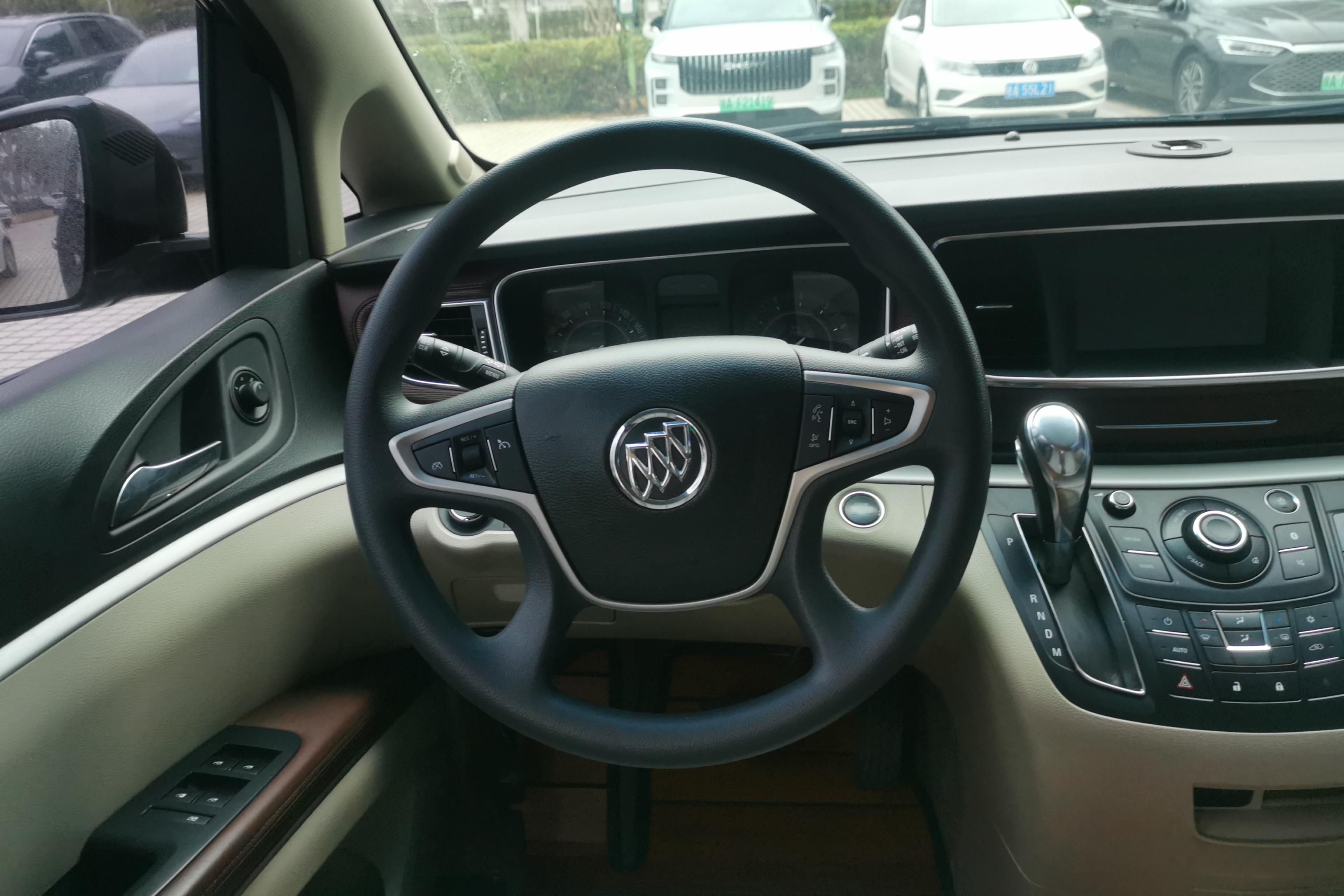 别克GL8 2018款 2.0T 自动 7座 28T舒适型 (国Ⅵ) 