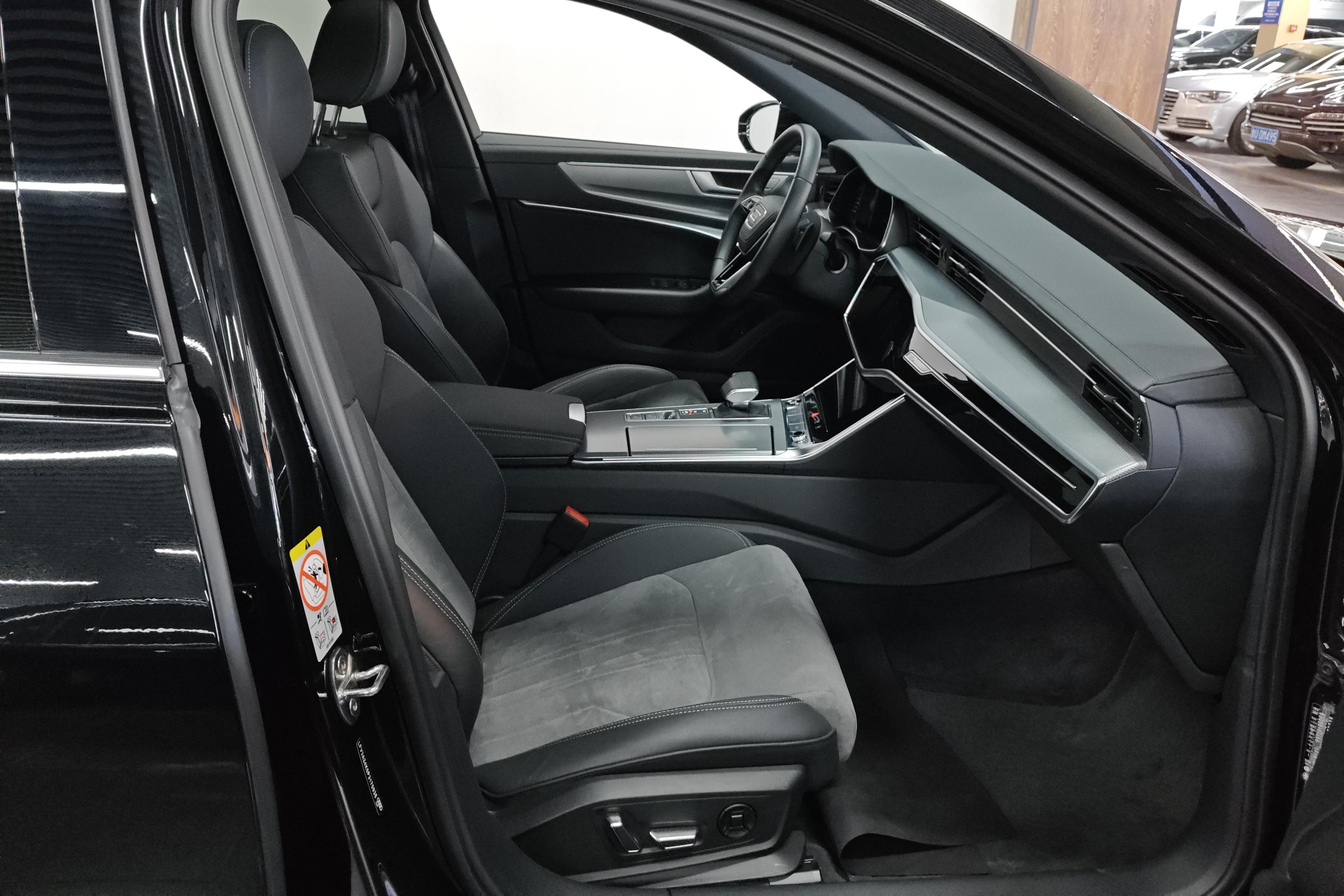 奥迪A6L 40TFSI 2023款 2.0T 自动 豪华致雅型 (国Ⅵ) 