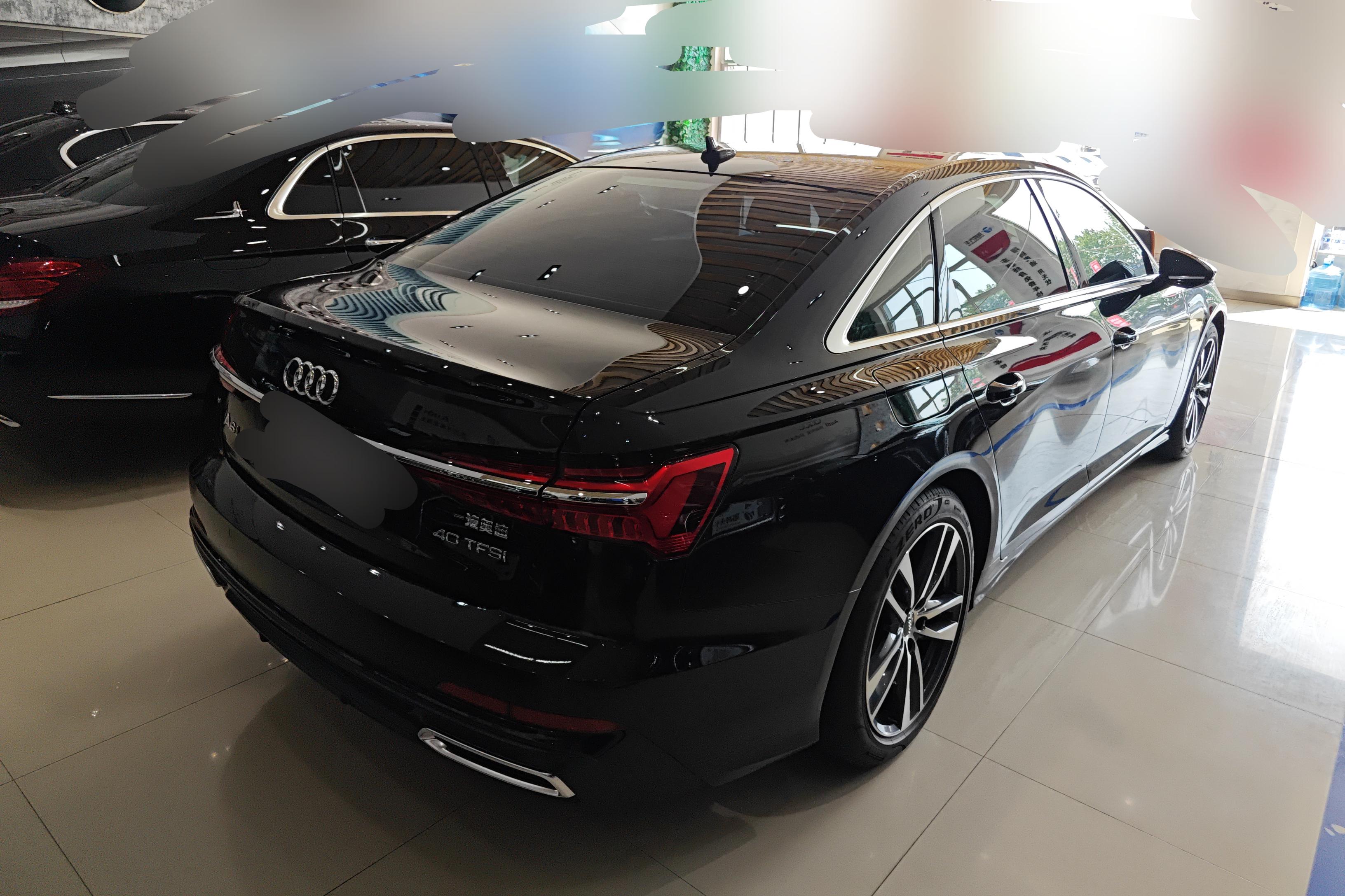 奥迪A6L 40TFSI 2021款 2.0T 自动 豪华动感型 (国Ⅵ) 