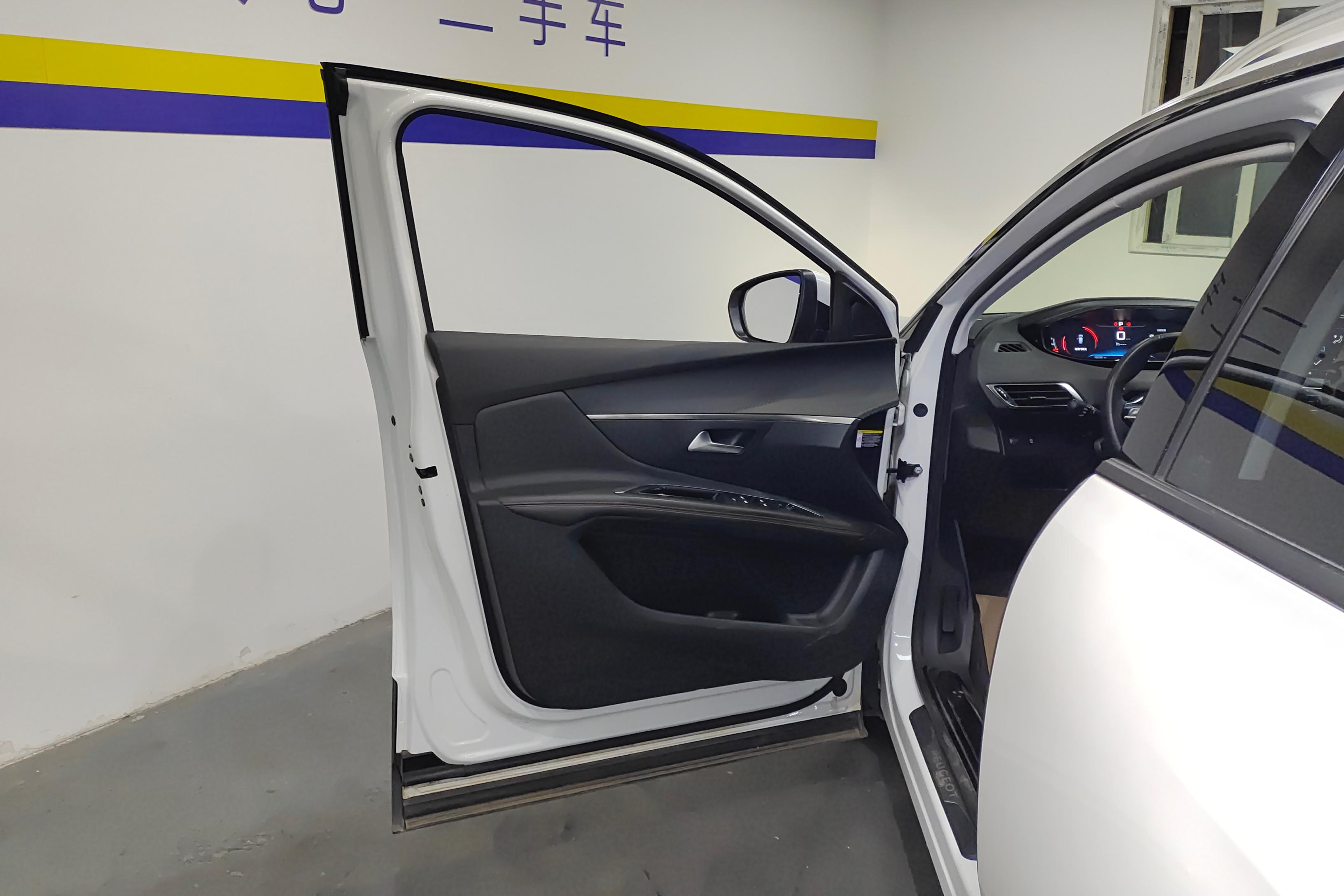 标致4008 2018款 1.6T 自动 350THP精英版 (国Ⅴ) 