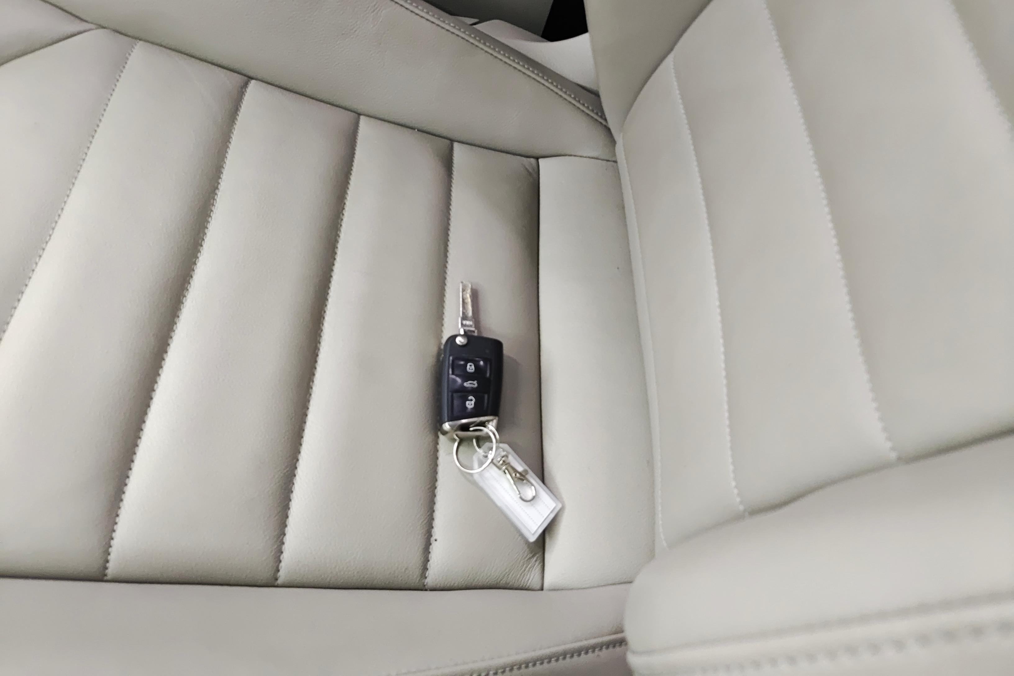 大众高尔夫 2015款 1.4T 自动 汽油 豪华型 (国Ⅳ) 