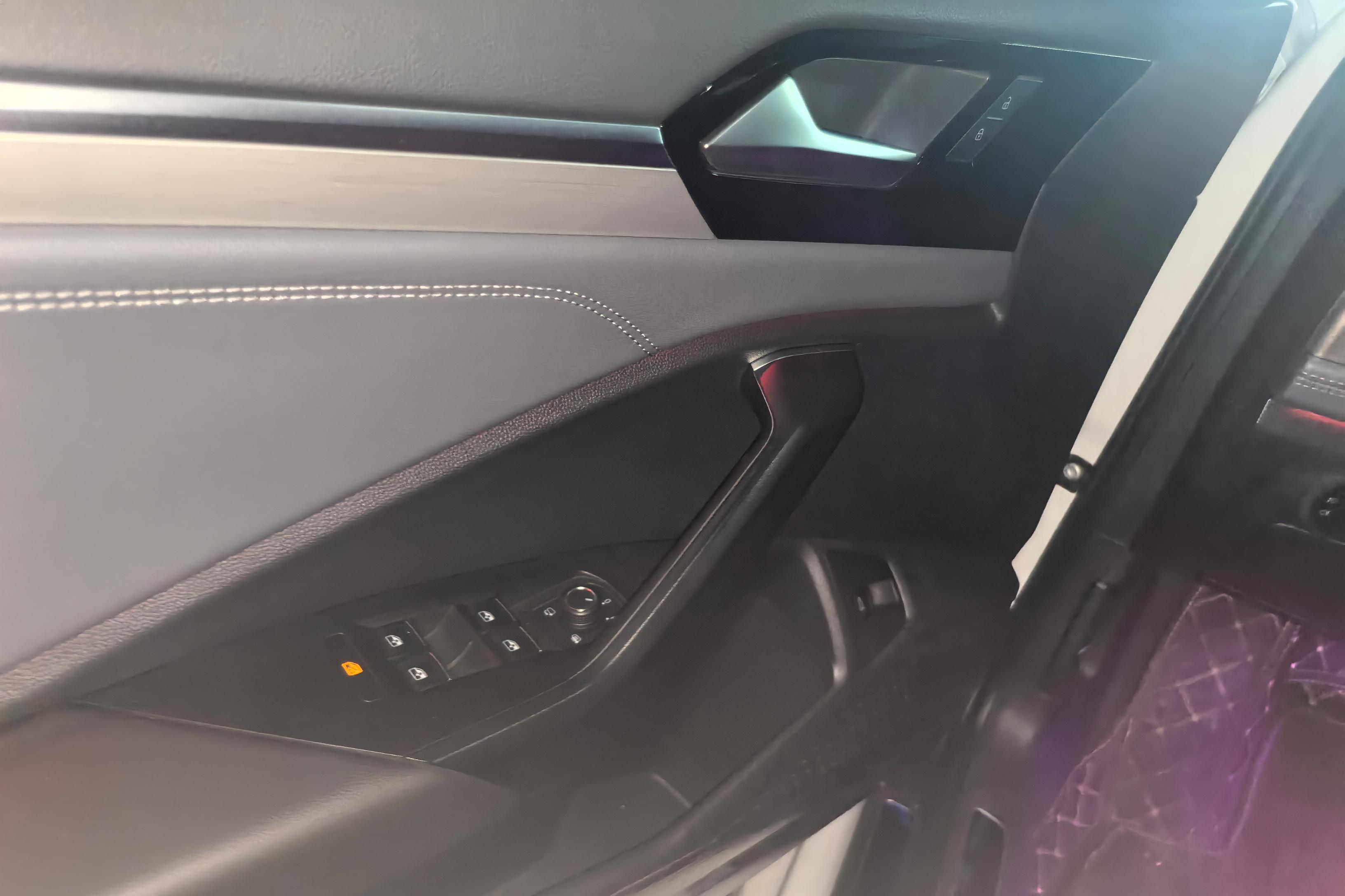 大众速腾 2021款 1.4T 自动 280TSI超越版 (国Ⅵ) 
