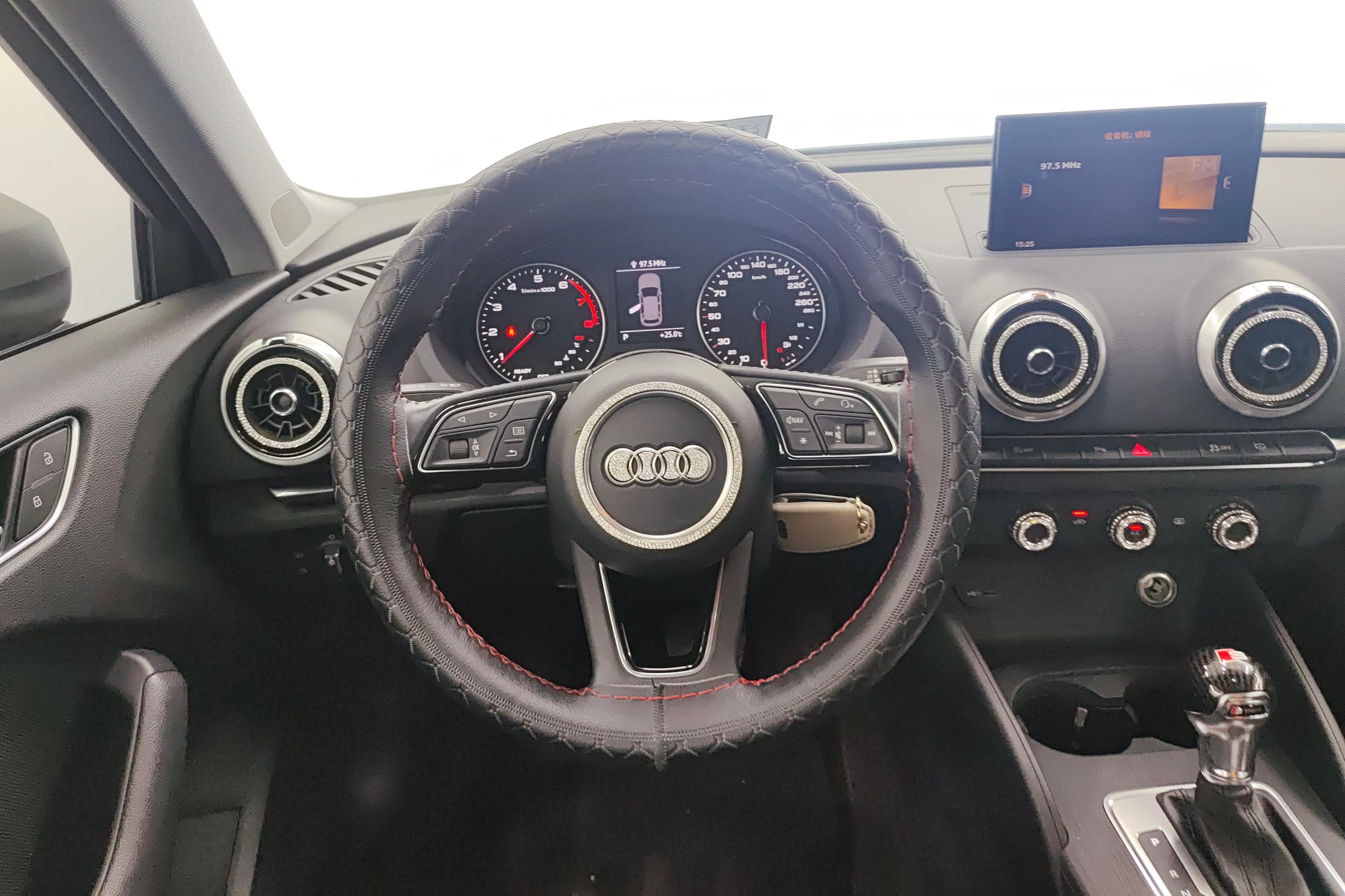 奥迪A3 35TFSI 2019款 1.4T 自动 进取型Limousine (国Ⅴ) 