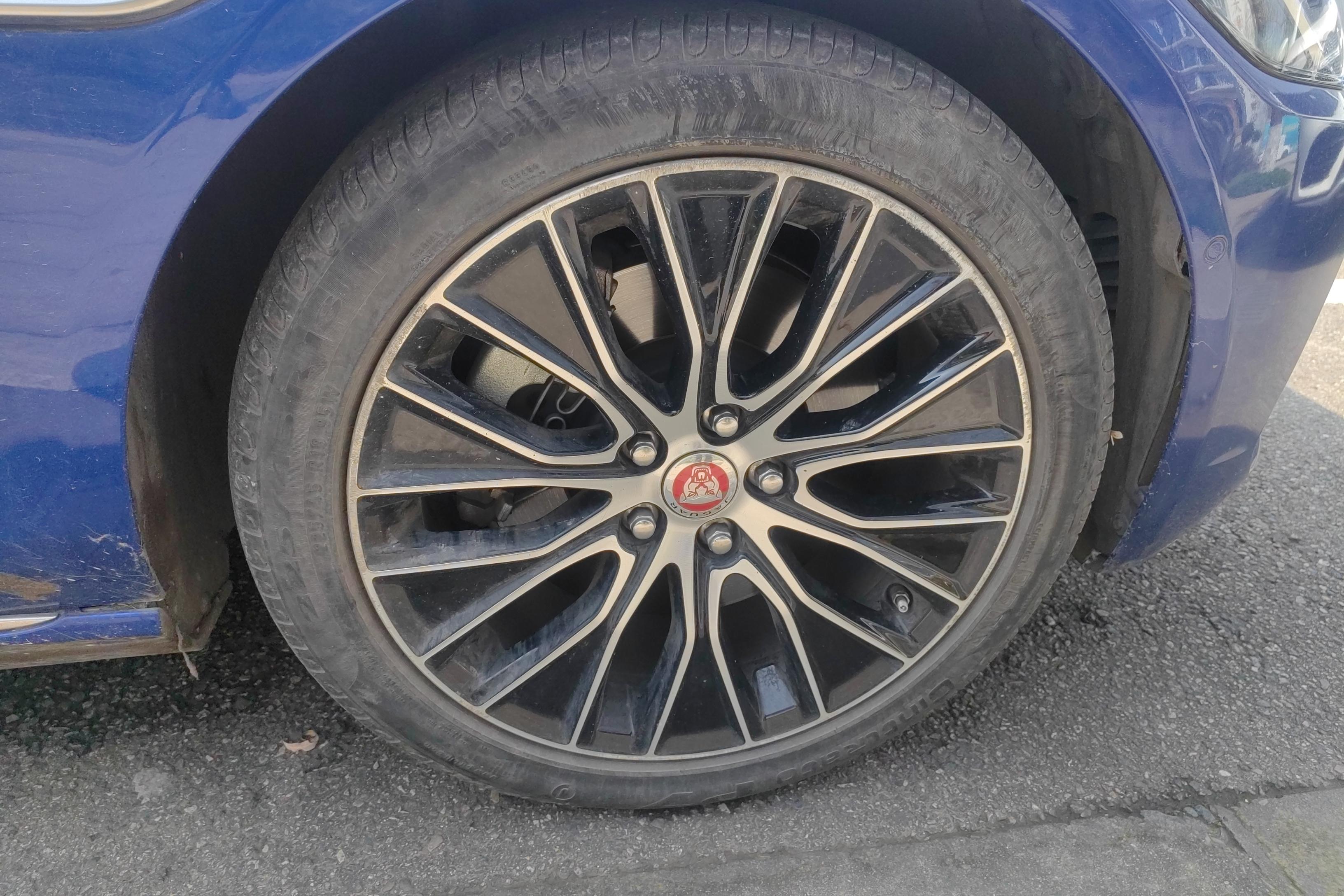 捷豹XEL 2020款 2.0T 自动 后驱 200PS进取优雅版S (国Ⅵ) 