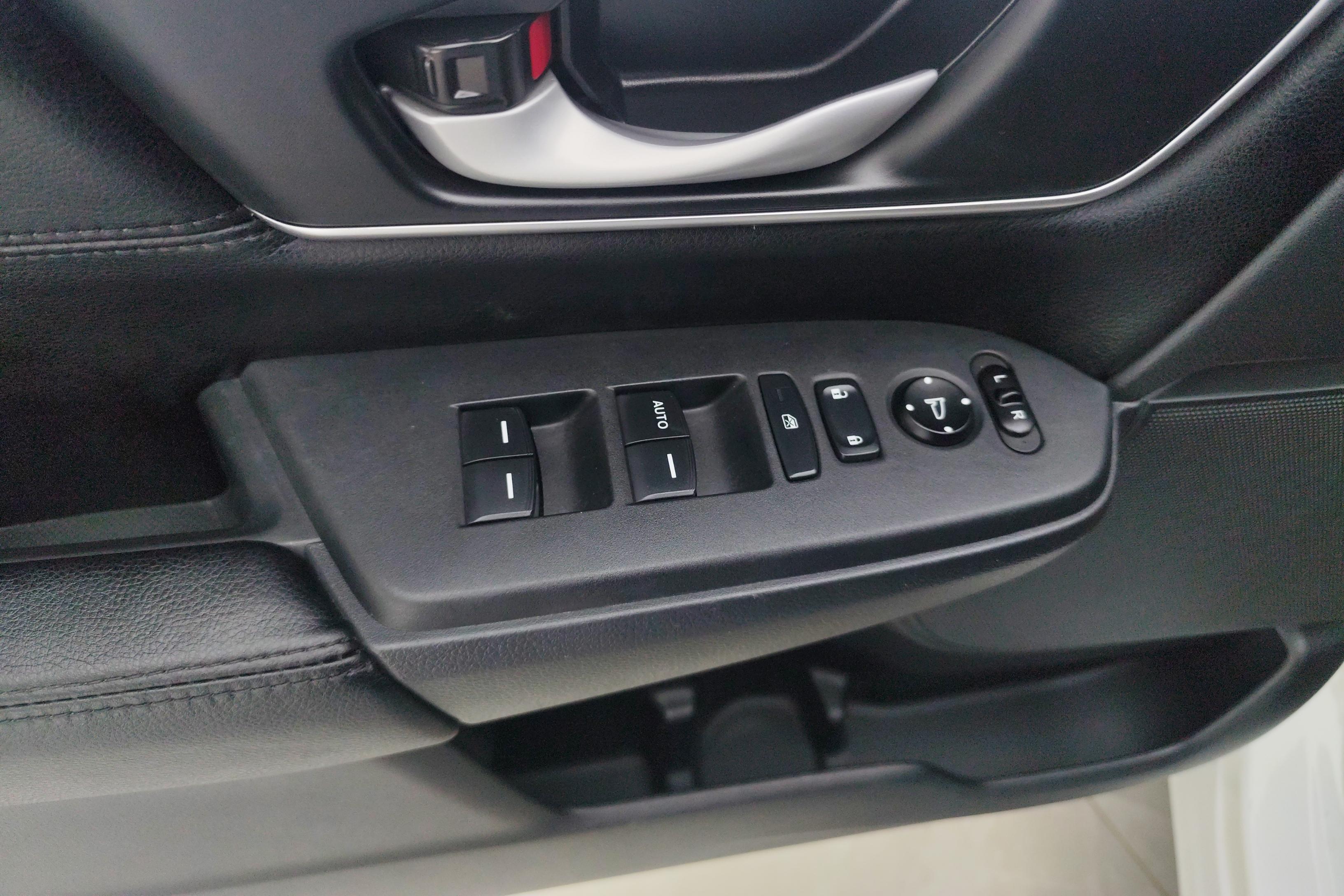 本田CR-V 2019款 1.5T 自动 前驱 240TURBO耀目版舒适型 (国Ⅵ) 