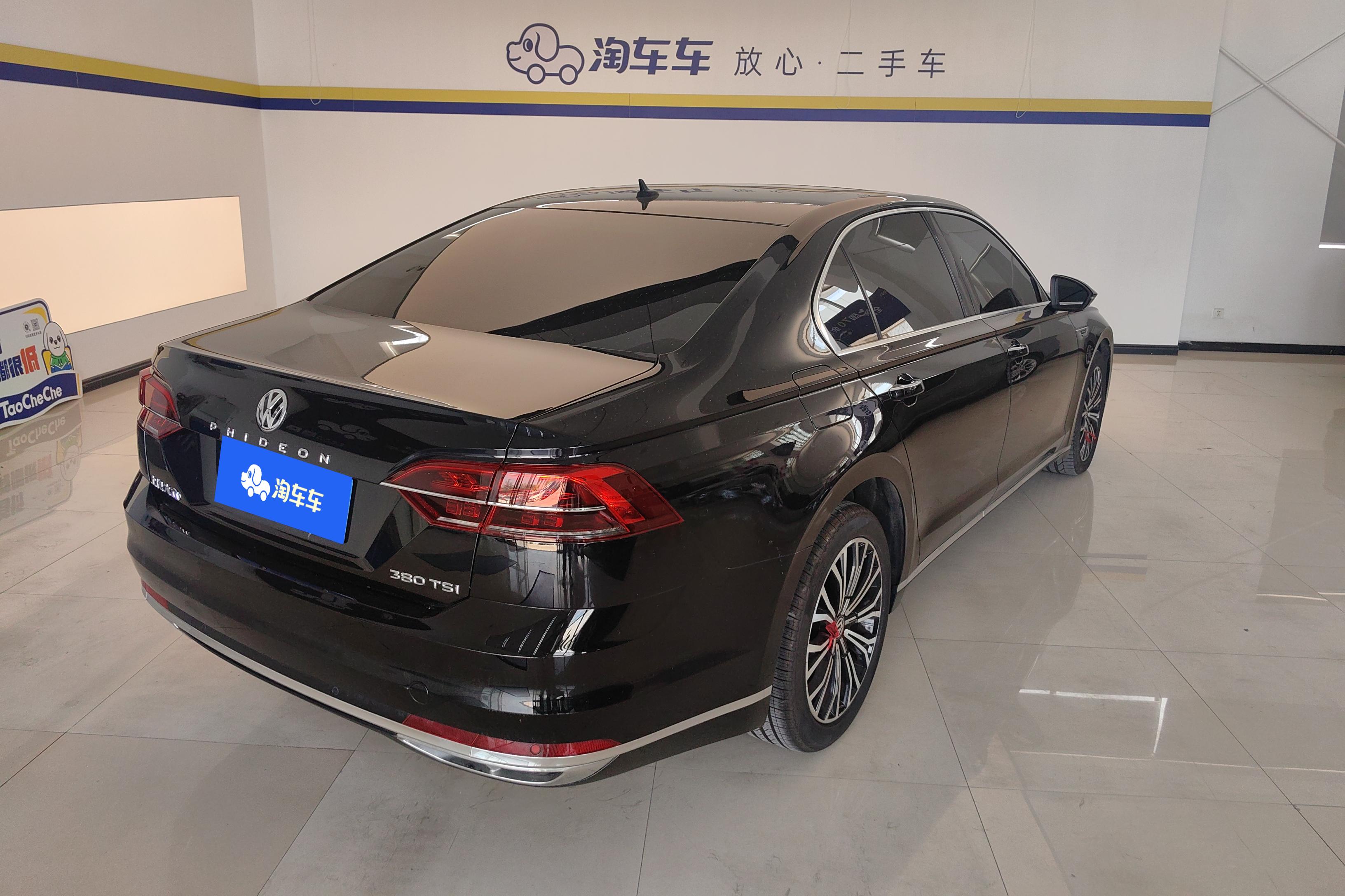 大众辉昂 2019款 2.0T 自动 380TSI商务版 (国Ⅵ) 