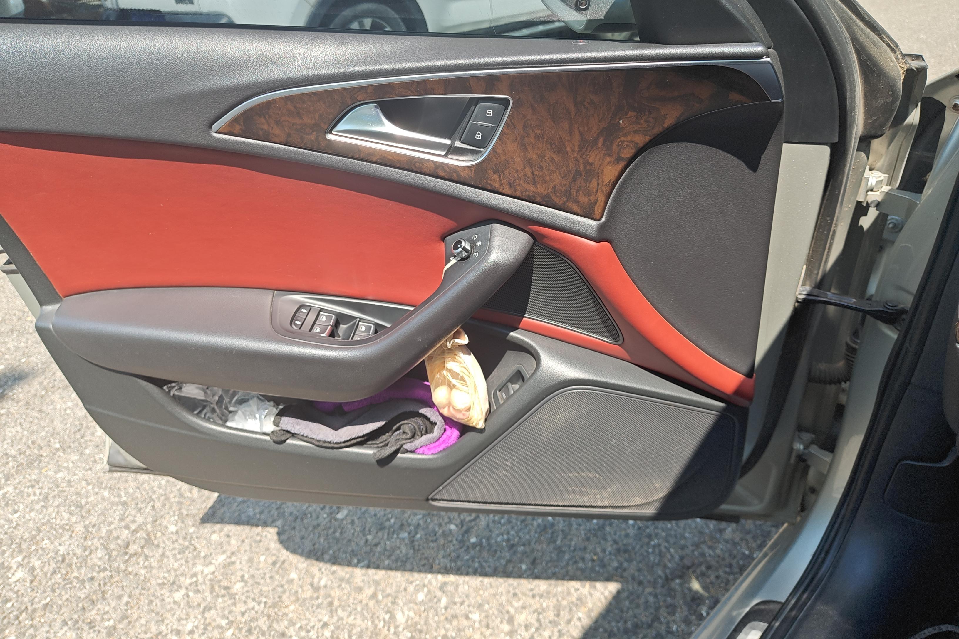 奥迪A6L TFSI 2015款 2.0T 自动 智领版 (国Ⅴ) 