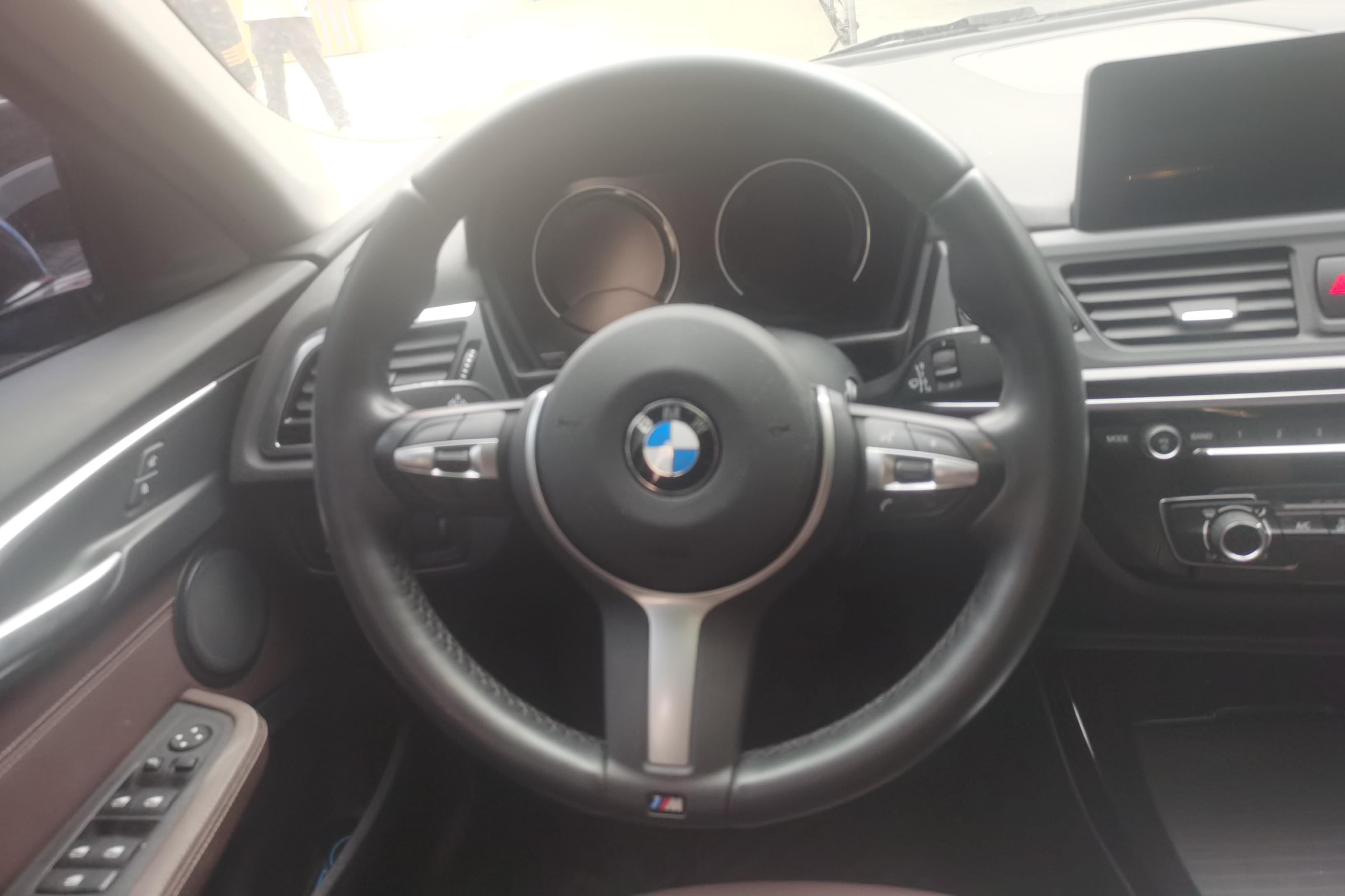 宝马1系 120i 2020款 1.5T 自动 M运动套装 (国Ⅵ) 