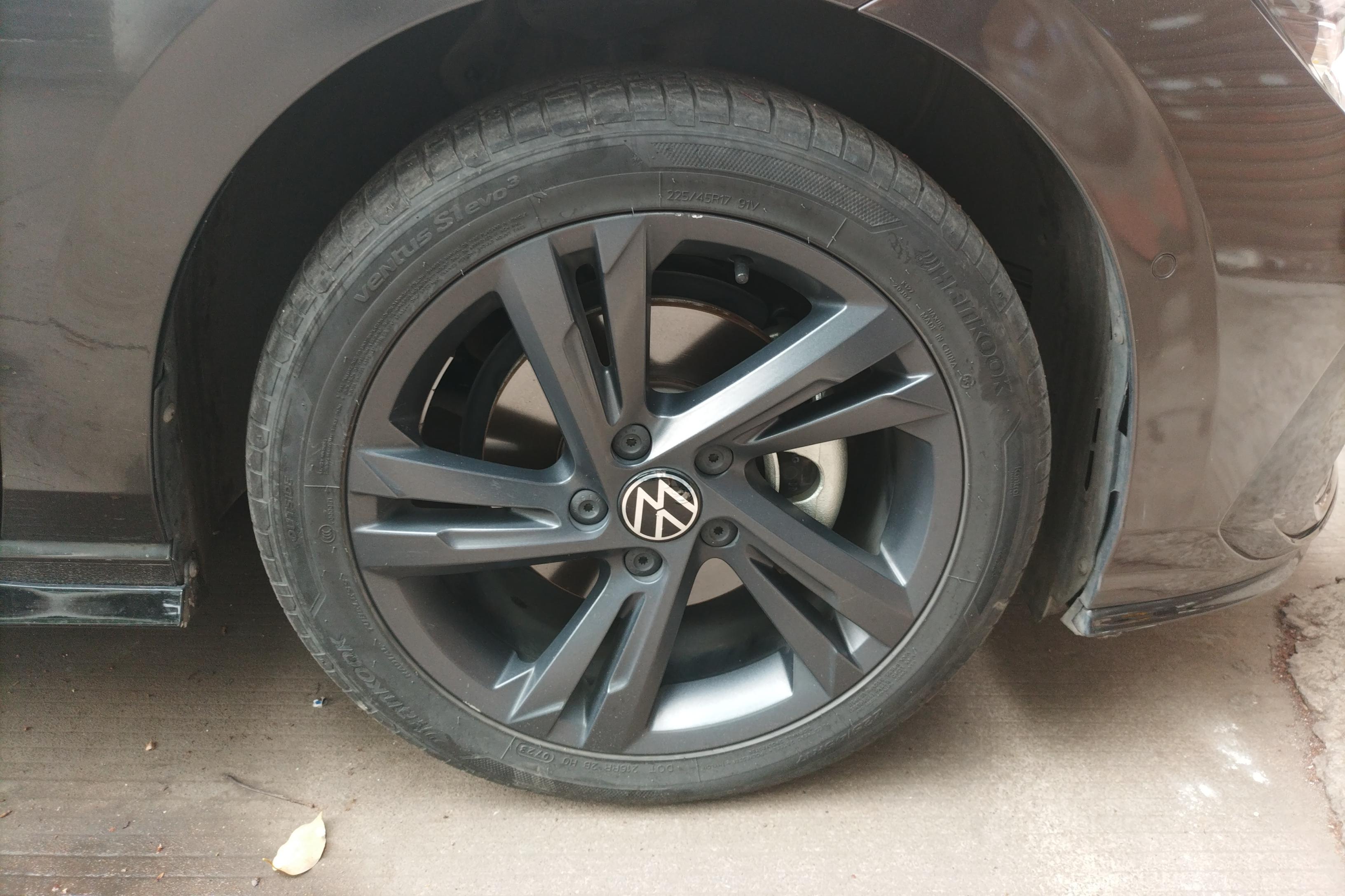 大众高尔夫 2023款 1.4T 自动 汽油 280TSI-R-Line-Lite (国Ⅵ) 