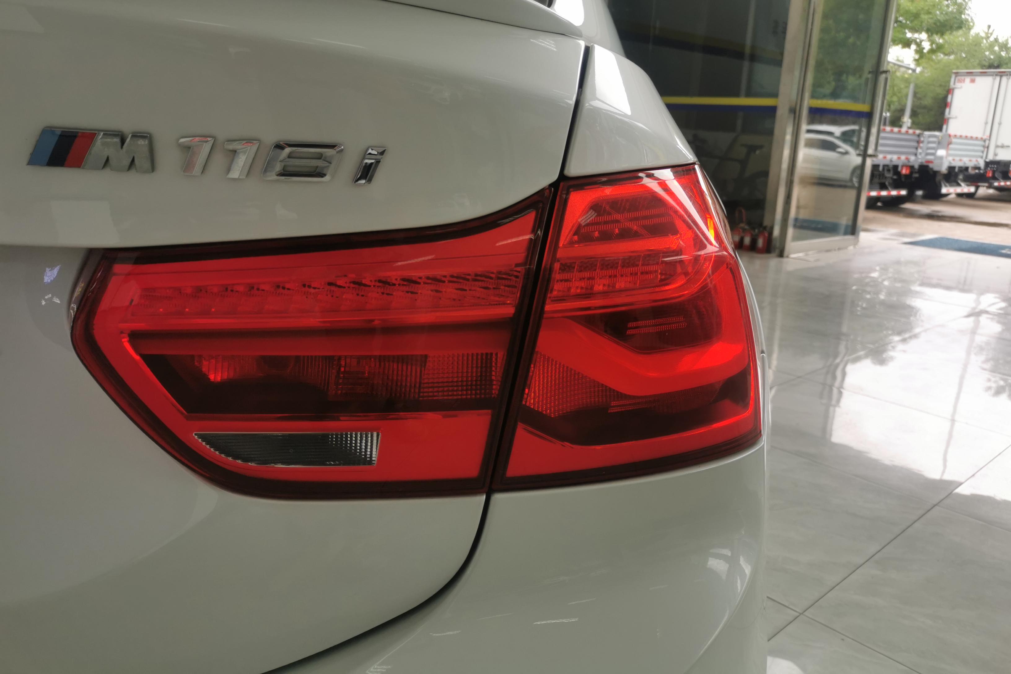 宝马1系 118i 2018款 1.5T 自动 运动型 (国Ⅴ) 