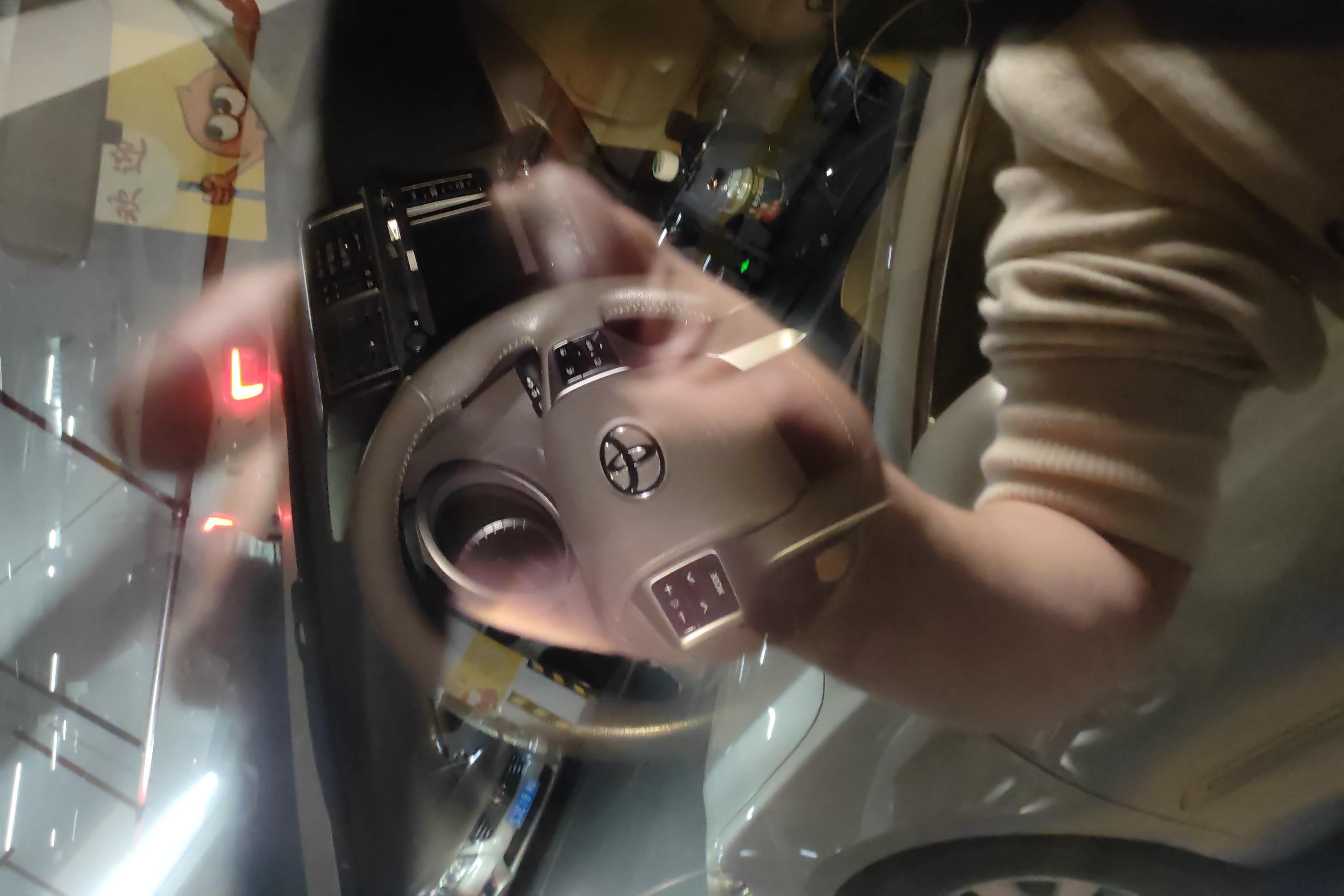丰田普拉多 2016款 3.5L 自动 四驱 TX-L NAVI (国Ⅴ) 