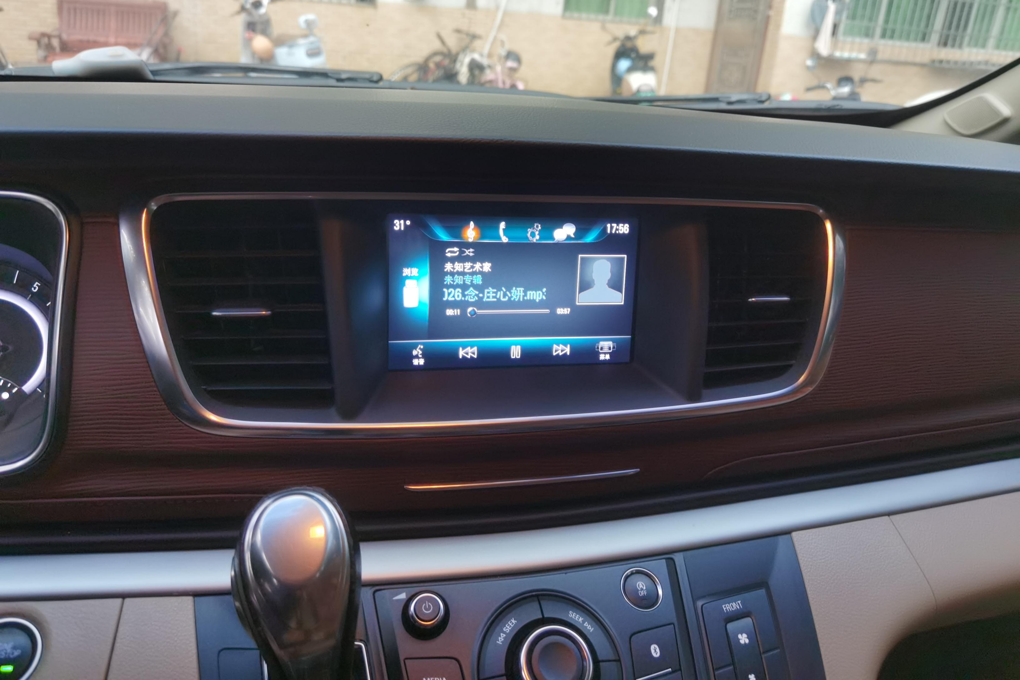 别克GL8 2018款 2.0T 自动 7座 28T豪华型 (国Ⅵ) 