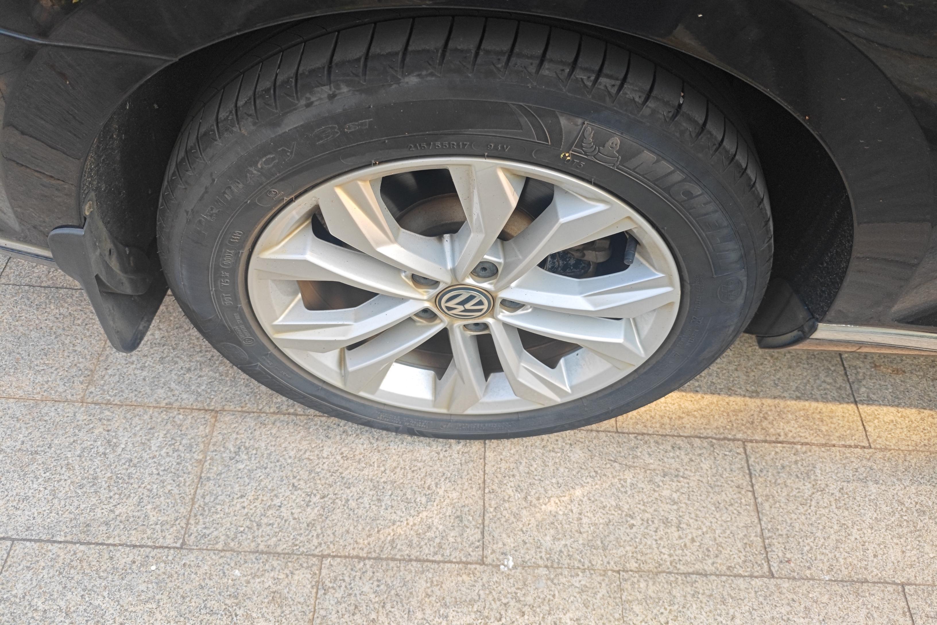 大众迈腾 2017款 1.8T 自动 汽油 330TSI豪华型 (国Ⅴ) 