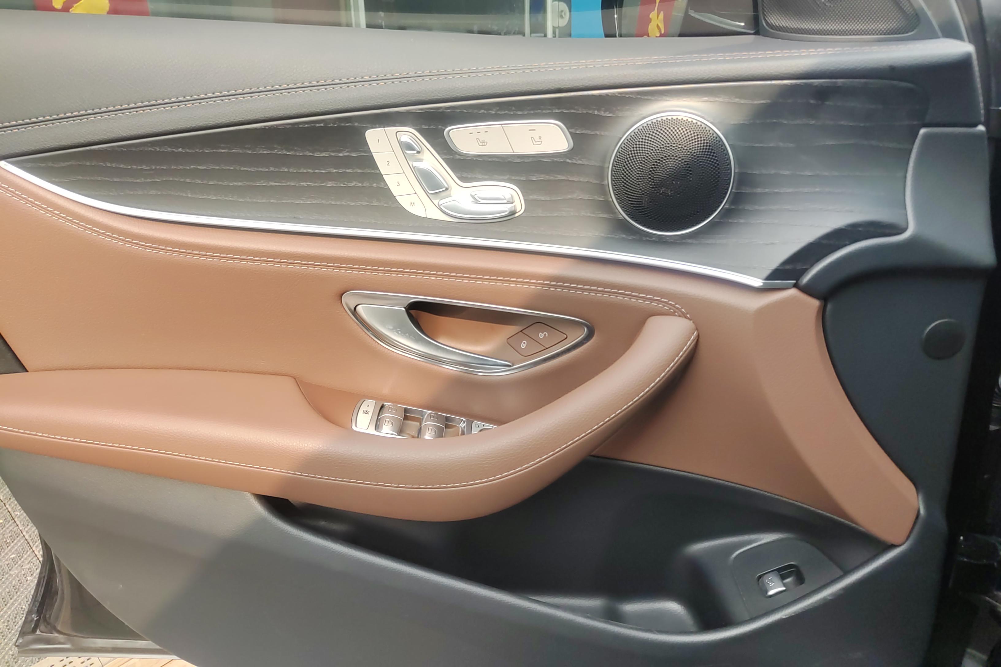 奔驰E级 E300L 2021款 2.0T 自动 汽油 时尚型 (国Ⅵ) 
