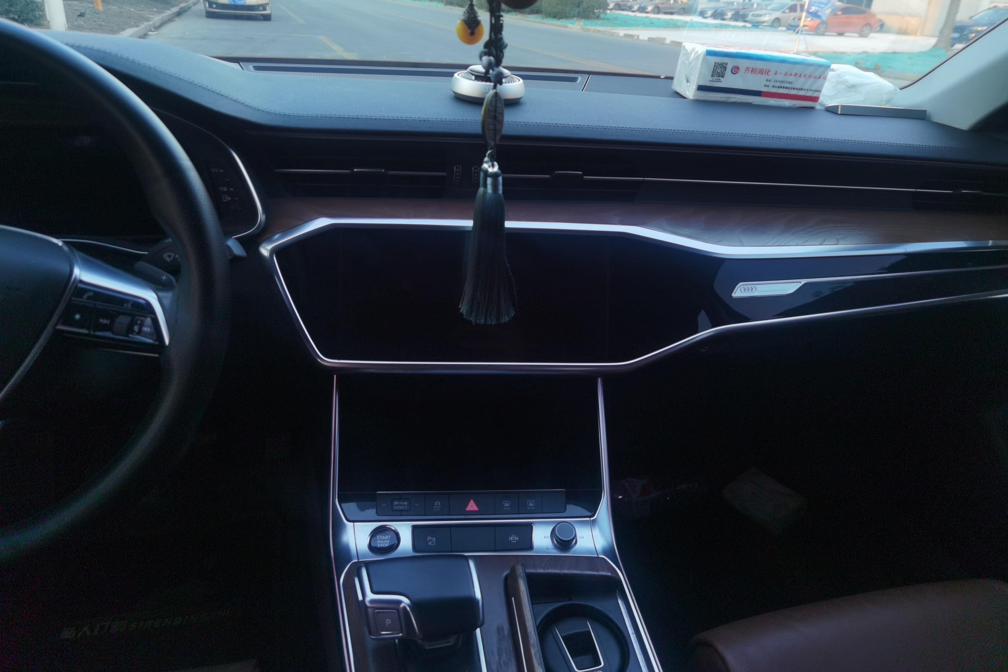 奥迪A6L 45TFSI 2022款 2.0T 自动 臻选动感型 (国Ⅵ) 